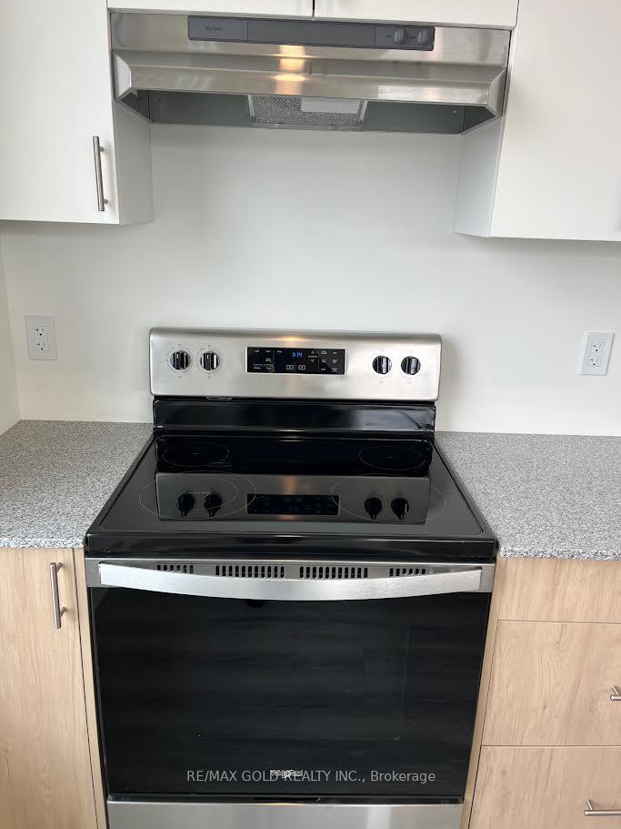 Photo 14 of Unit 707A, 1098 Paisley Road, Guelph, Willow West/Sugarbush/West Acres — HOMEH
