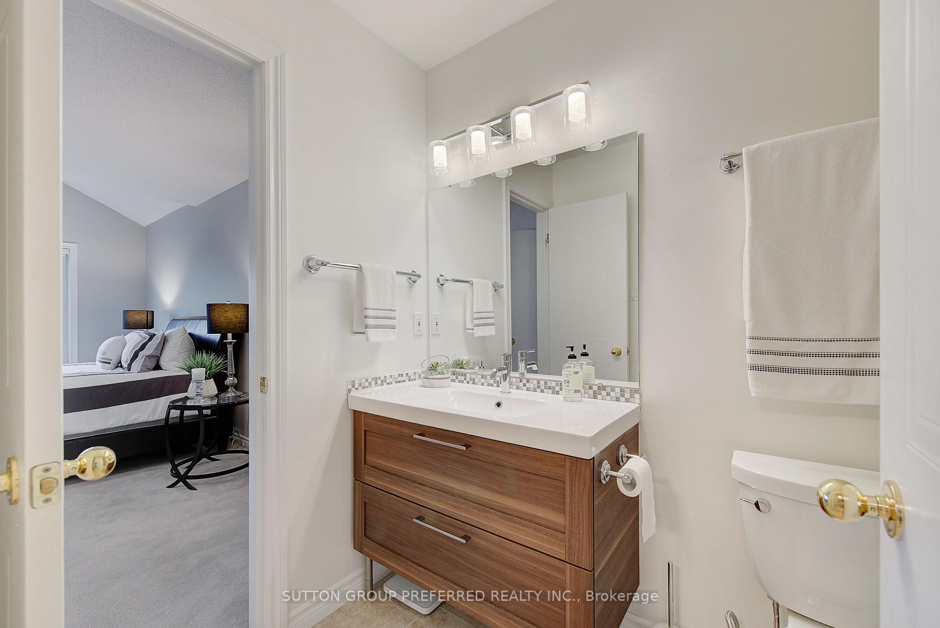Photo 25 of Unit 20, 270 North Centre Road, London, North R — HOMEH