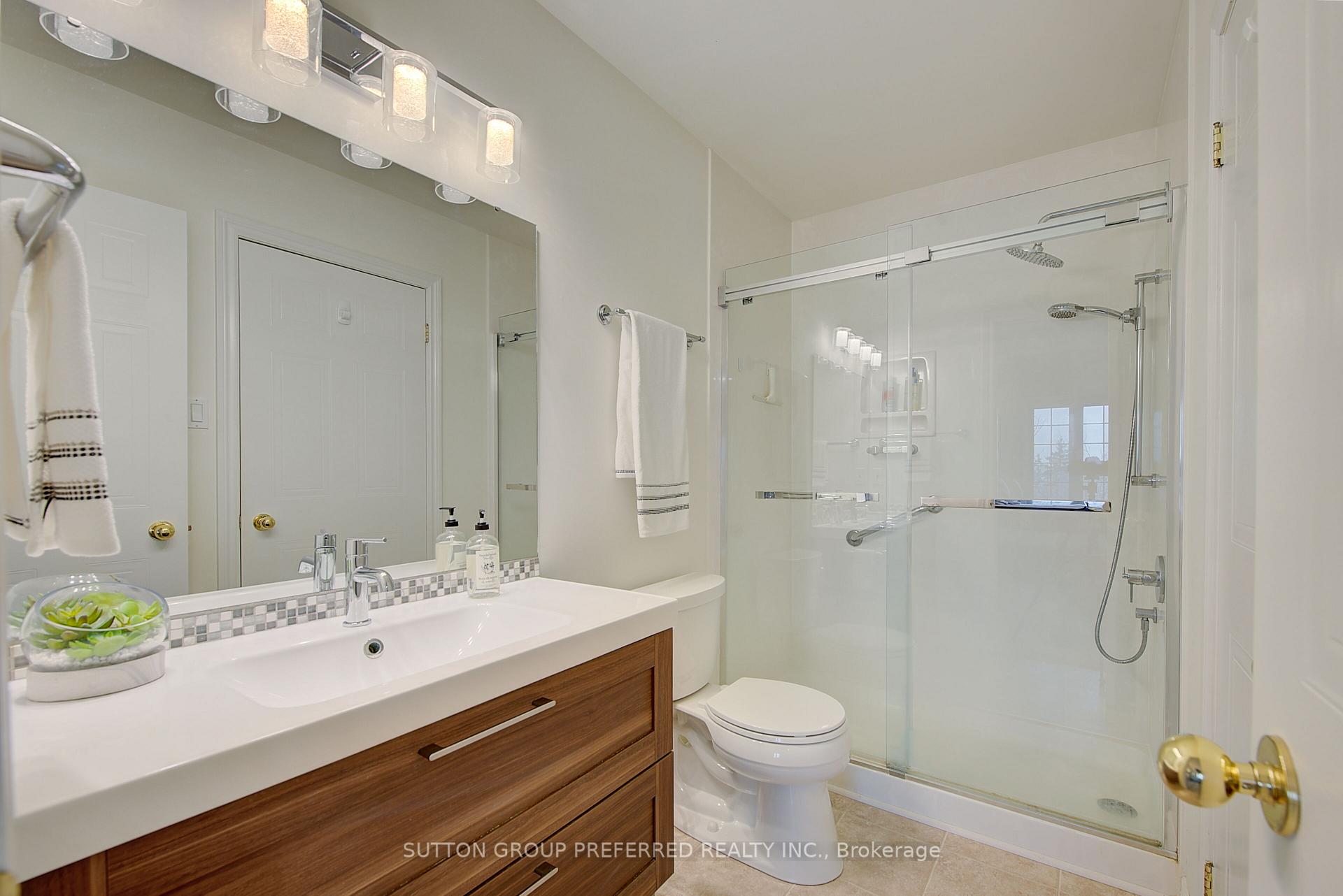 Photo 26 of Unit 20, 270 North Centre Road, London, North R — HOMEH