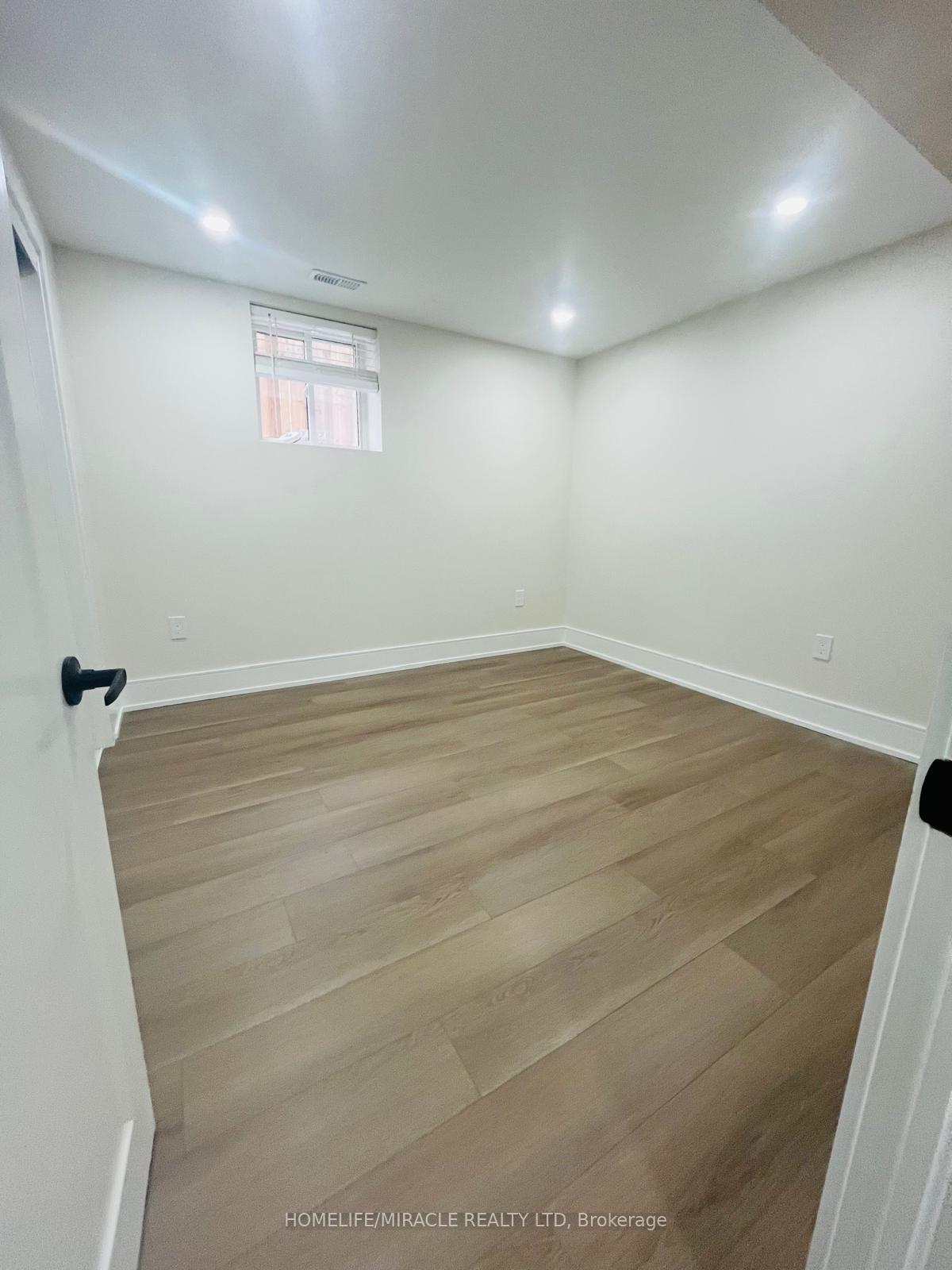 Photo 3 of 28 Fishlock Street, Ajax, Central — HOMEH