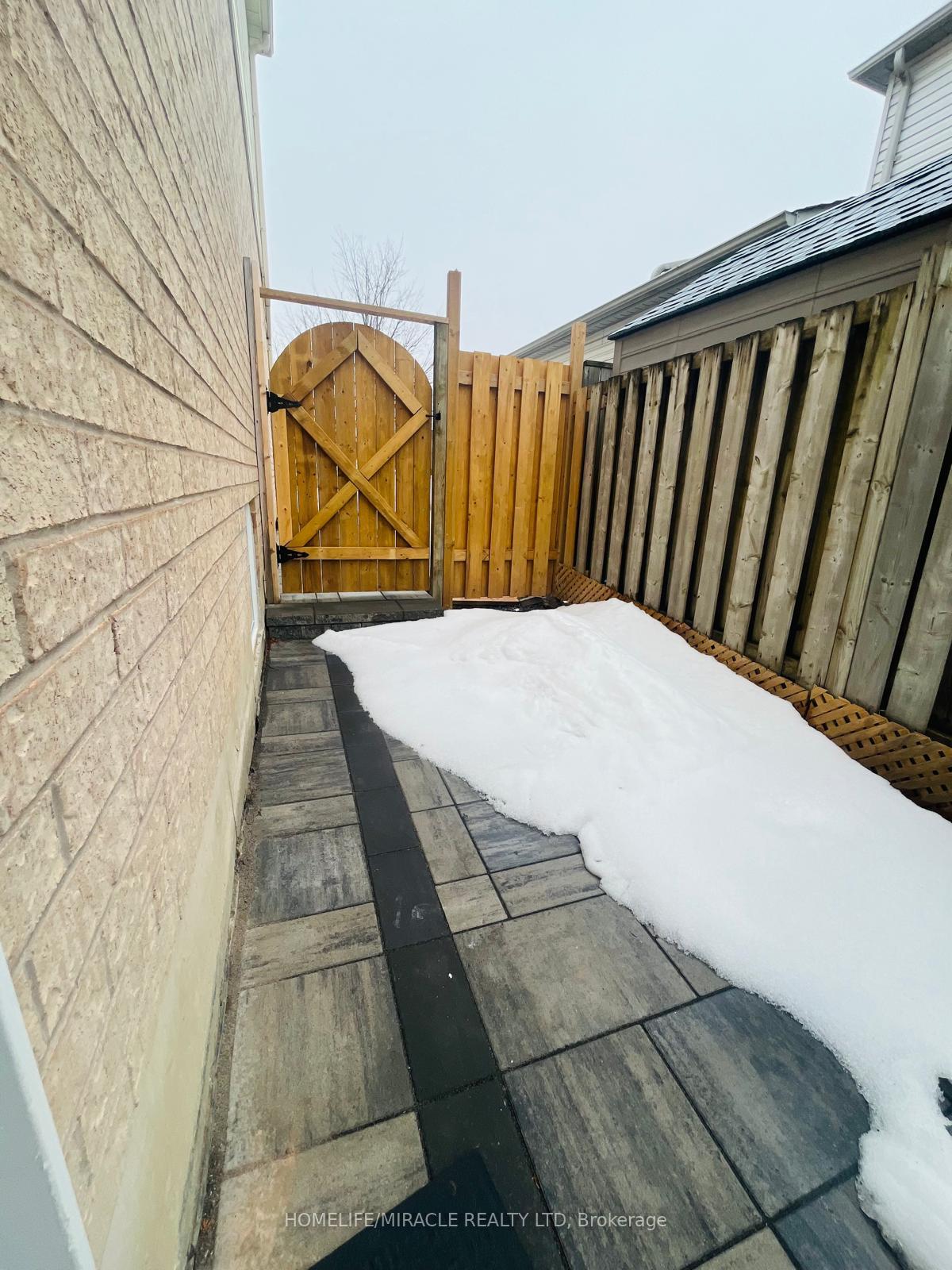 Photo 7 of 28 Fishlock Street, Ajax, Central — HOMEH