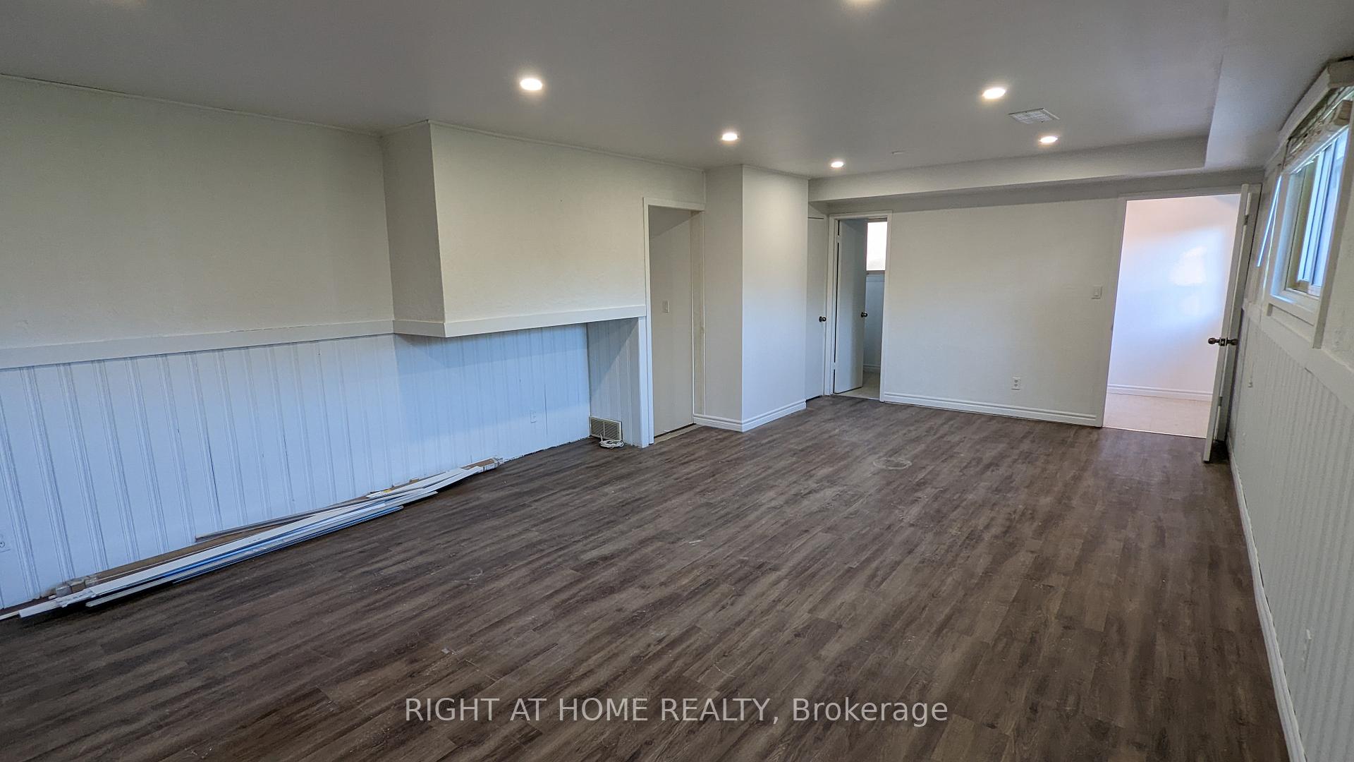 Photo 6 of Unit Lower Unit, 43 glenayr Place, Welland, N. Welland — HOMEH