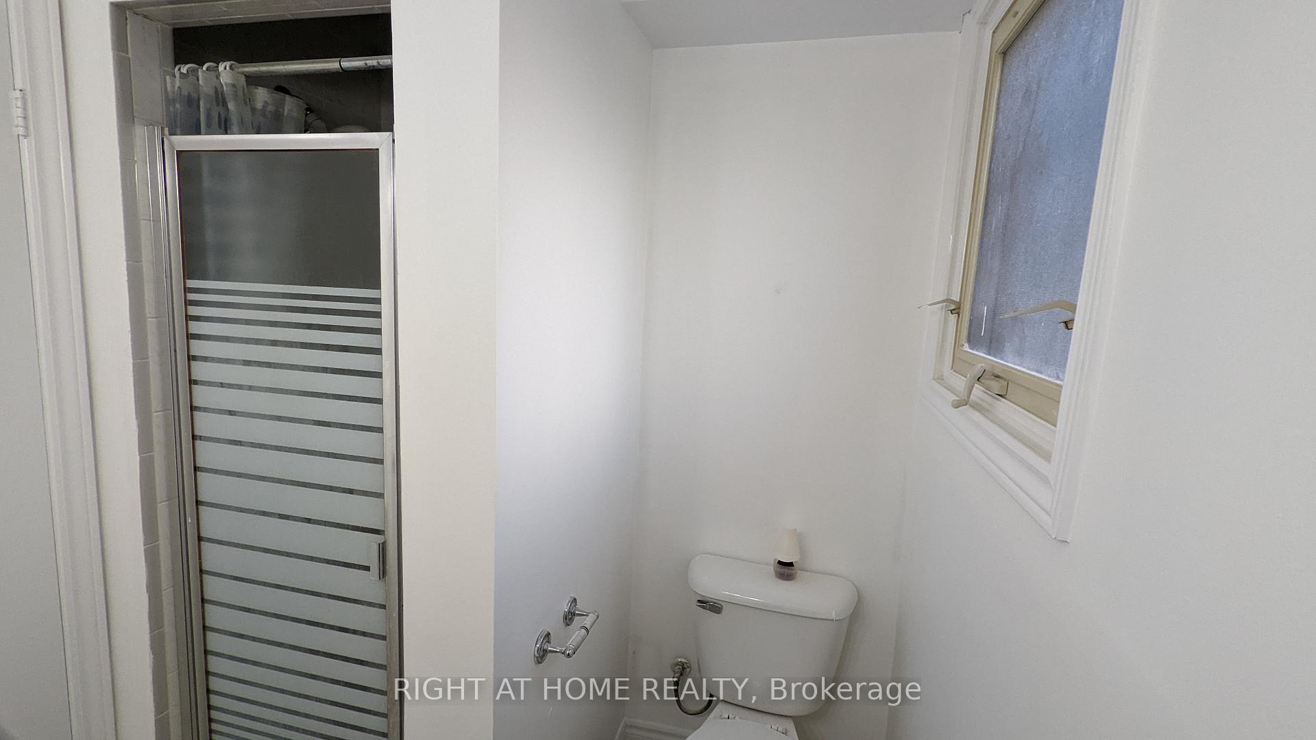 Photo 7 of Unit Lower Unit, 43 glenayr Place, Welland, N. Welland — HOMEH