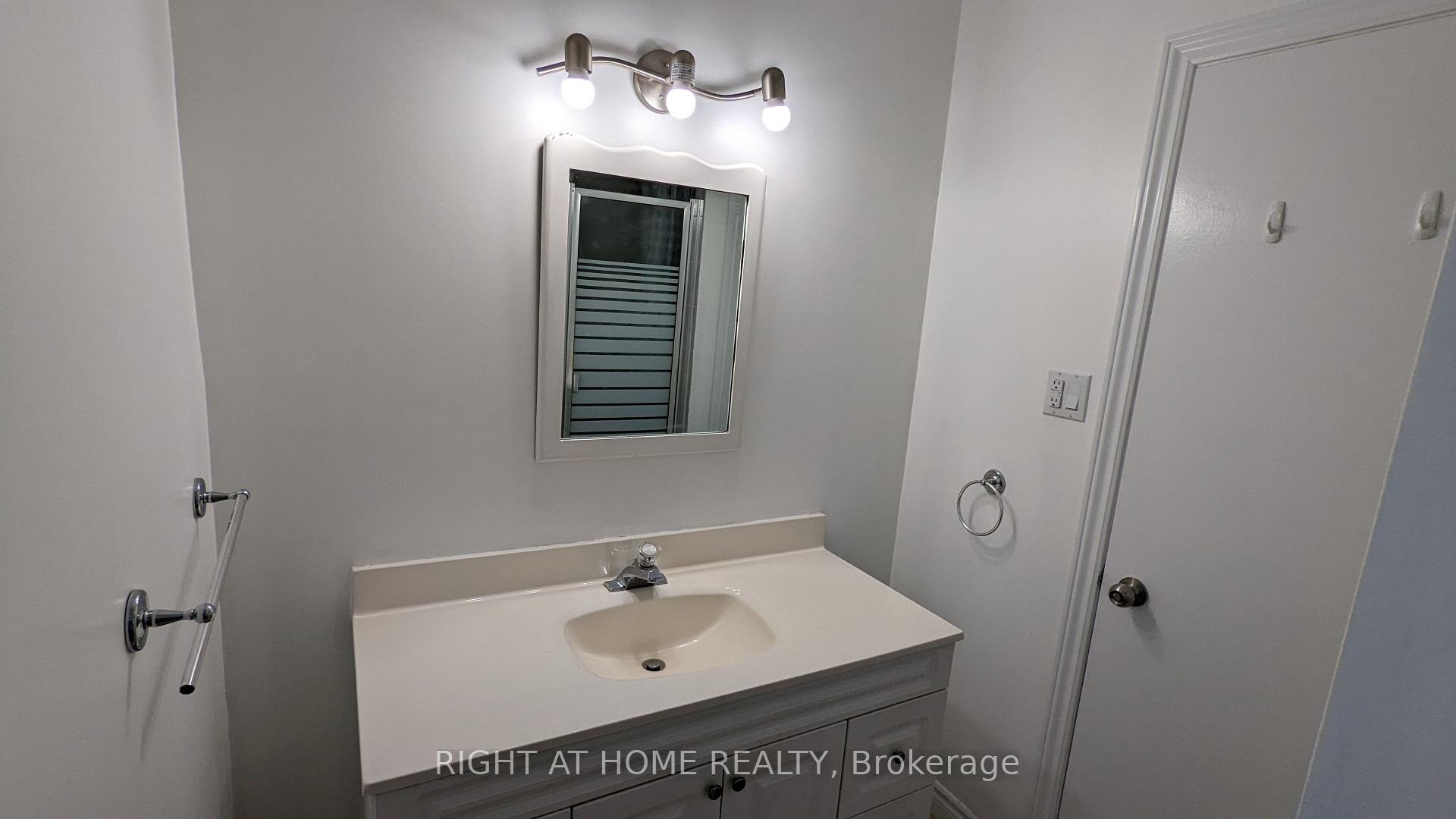 Photo 8 of Unit Lower Unit, 43 glenayr Place, Welland, N. Welland — HOMEH