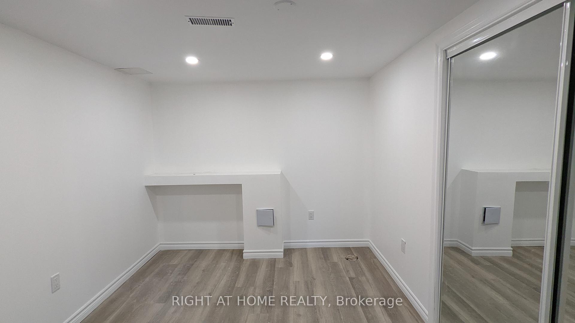 Photo 12 of Unit Lower Unit, 43 glenayr Place, Welland, N. Welland — HOMEH