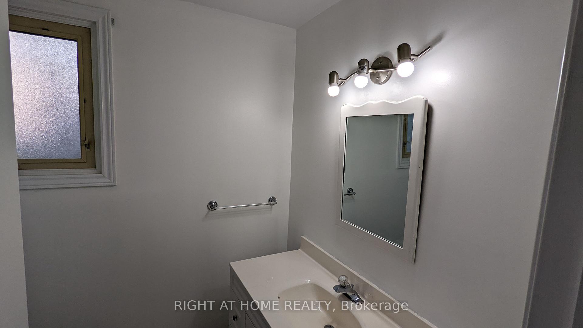 Photo 14 of Unit Lower Unit, 43 glenayr Place, Welland, N. Welland — HOMEH