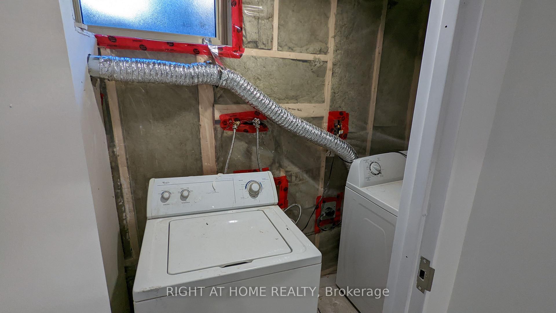 Photo 15 of Unit Lower Unit, 43 glenayr Place, Welland, N. Welland — HOMEH