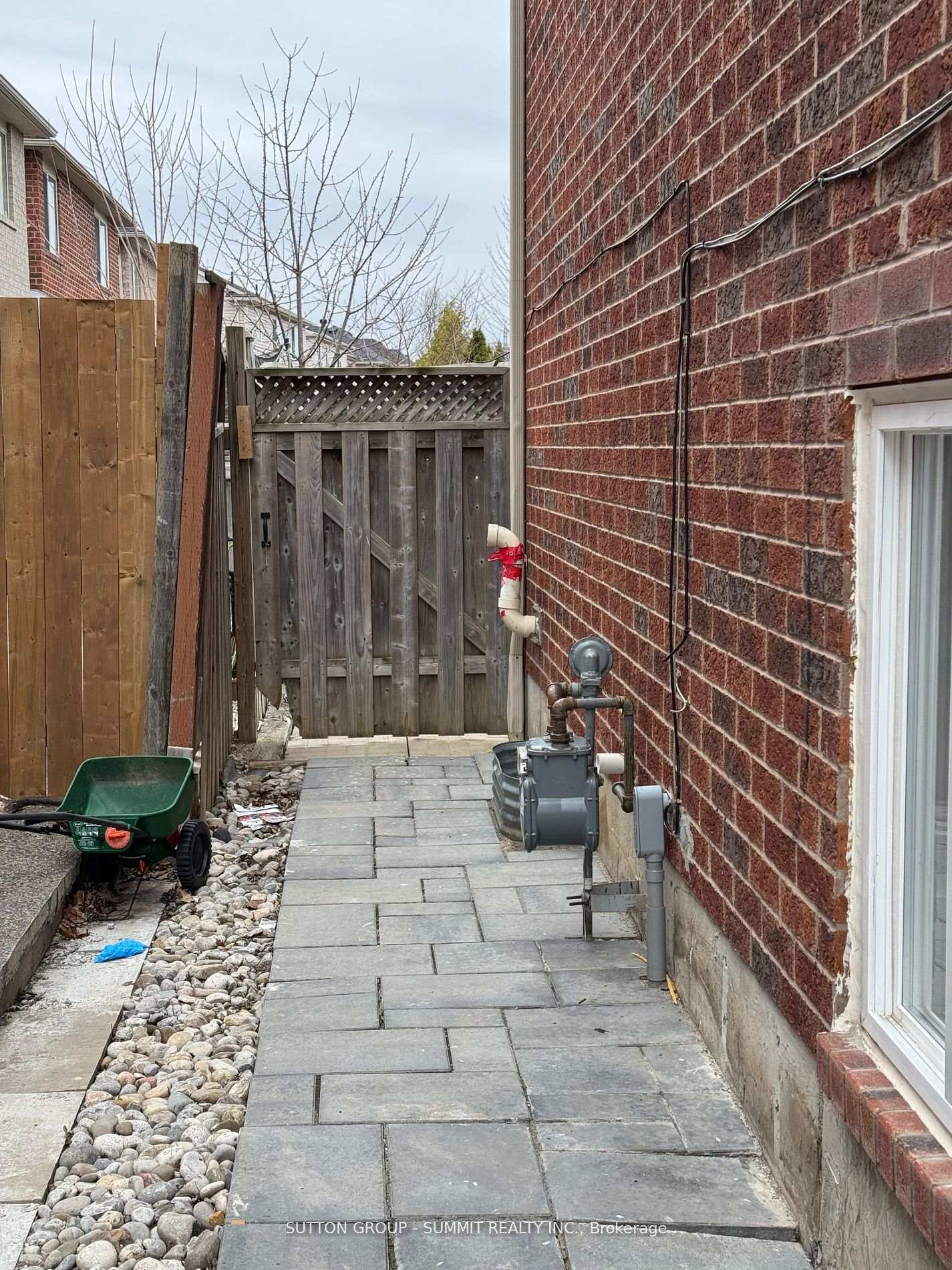 Photo 12 of Unit Lower, 674 Thompson Road S, Milton, Coates — HOMEH