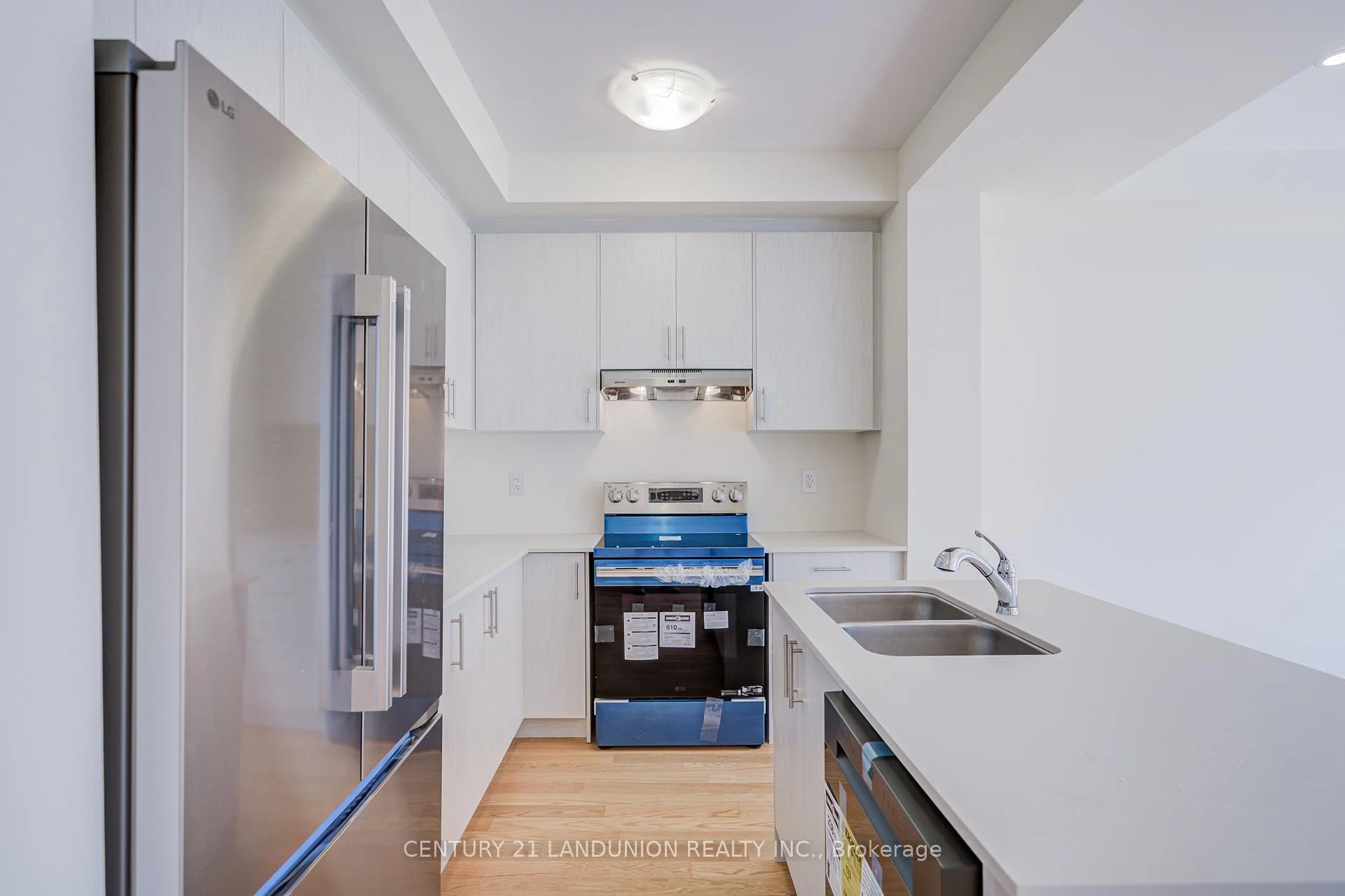 Photo 63 of Unit Lot 24, 66 Main Street, King, Schomberg — HOMEH