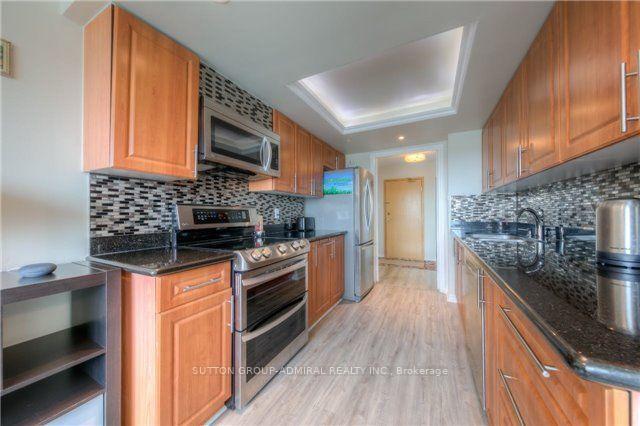Photo 5 of Unit 813, 7805 Bayview Avenue, Markham, Aileen-Willowbrook — HOMEH