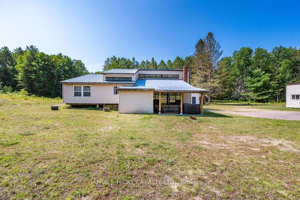 Front of 39869 Highway 17