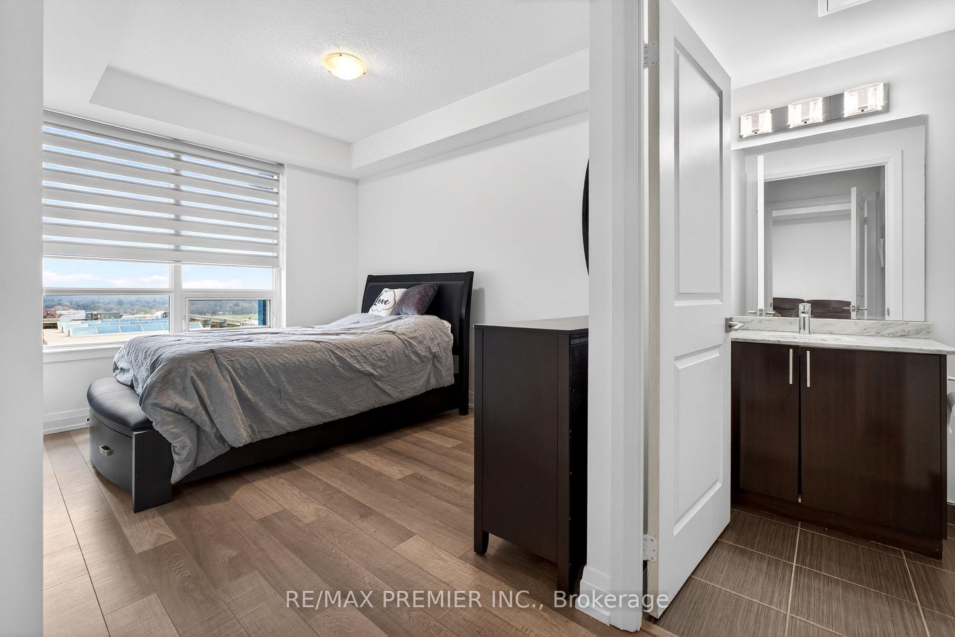 Photo 11 of Unit 608, 7167 Yonge Street, Markham, Thornhill — HOMEH