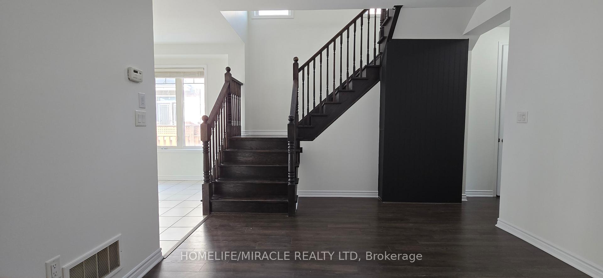 Photo 11 of 25 Phyllis Drive, Caledon, Rural Caledon — HOMEH
