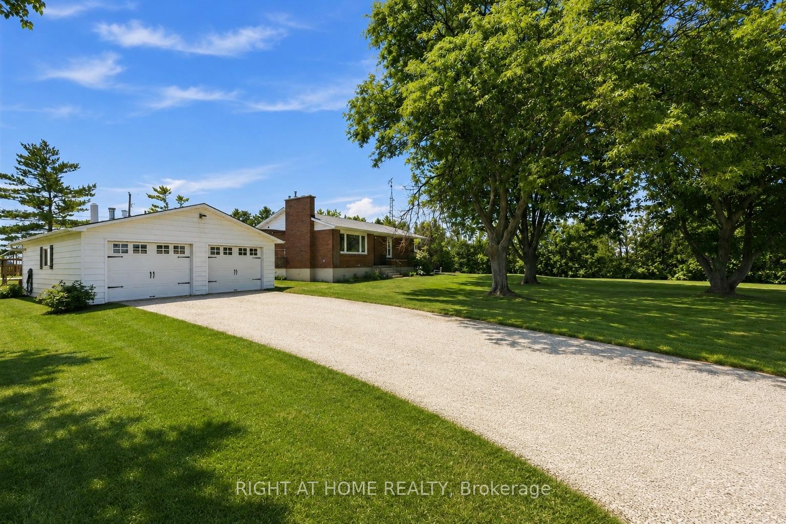 Front of 1933 Plank Rd