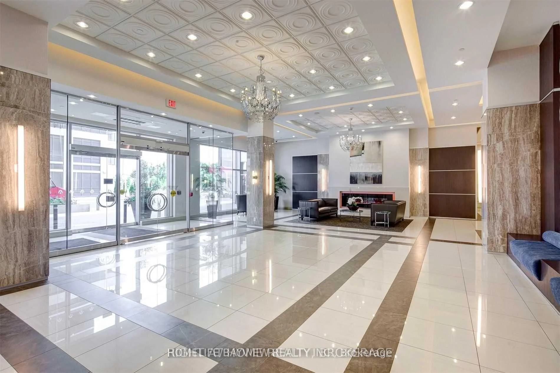 Photo 7 of Unit 1103, 7165 Yonge Street, Markham, Thornhill — HOMEH
