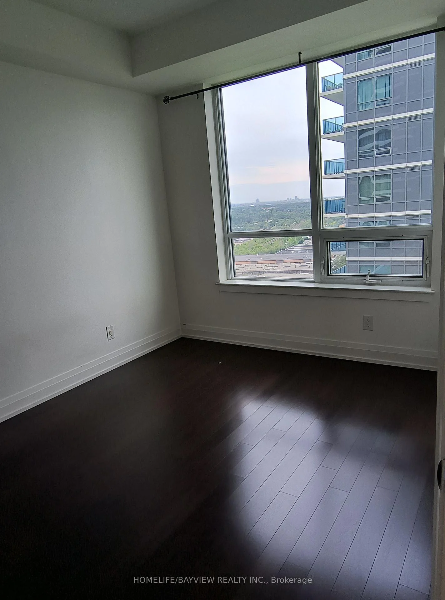 Photo 11 of Unit 1103, 7165 Yonge Street, Markham, Thornhill — HOMEH