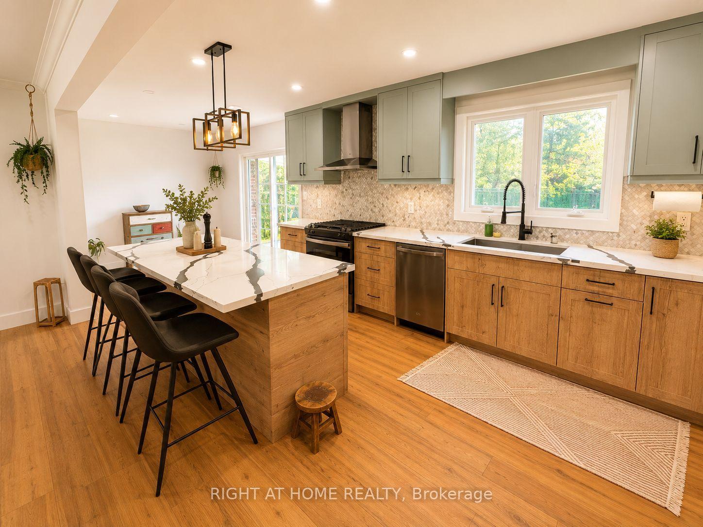 Photo 4 of 4440 Cosburn Crescent, Burlington, Shoreacres — HOMEH