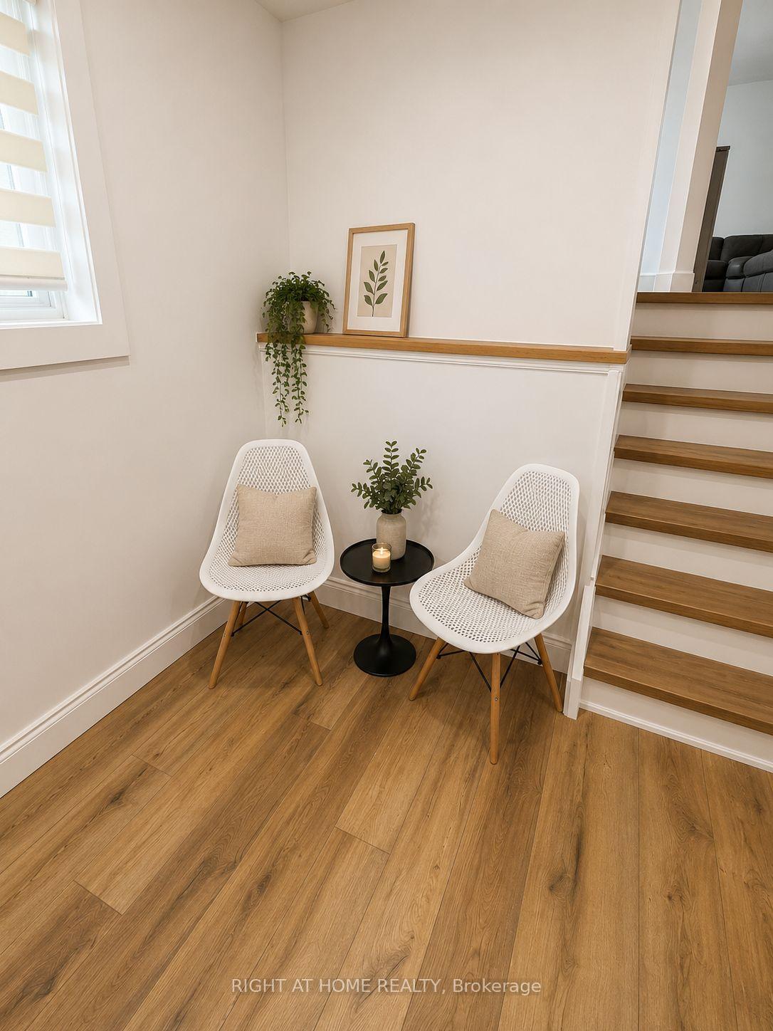 Photo 9 of 4440 Cosburn Crescent, Burlington, Shoreacres — HOMEH