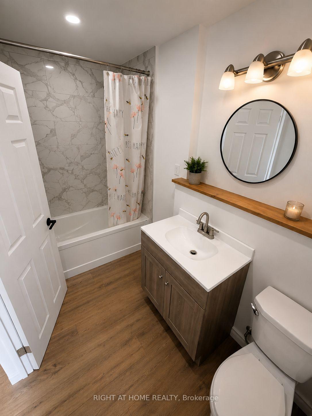 Photo 17 of 4440 Cosburn Crescent, Burlington, Shoreacres — HOMEH