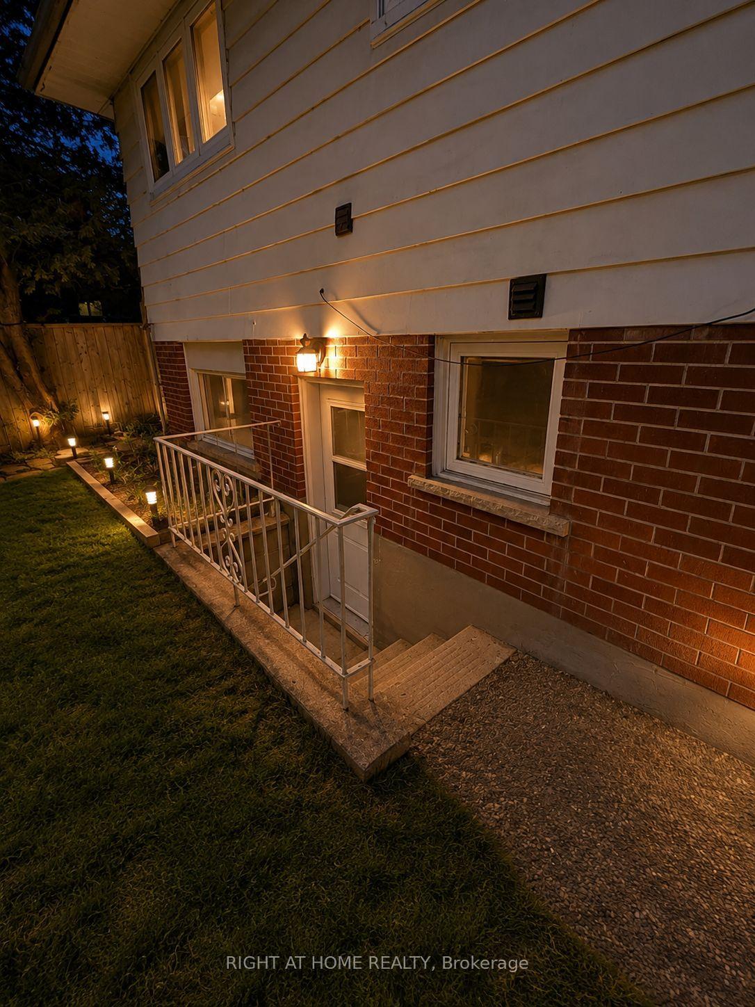Photo 27 of 4440 Cosburn Crescent, Burlington, Shoreacres — HOMEH