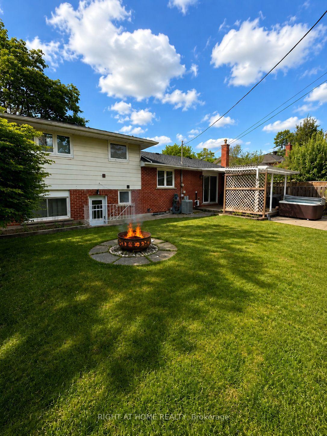 Photo 29 of 4440 Cosburn Crescent, Burlington, Shoreacres — HOMEH