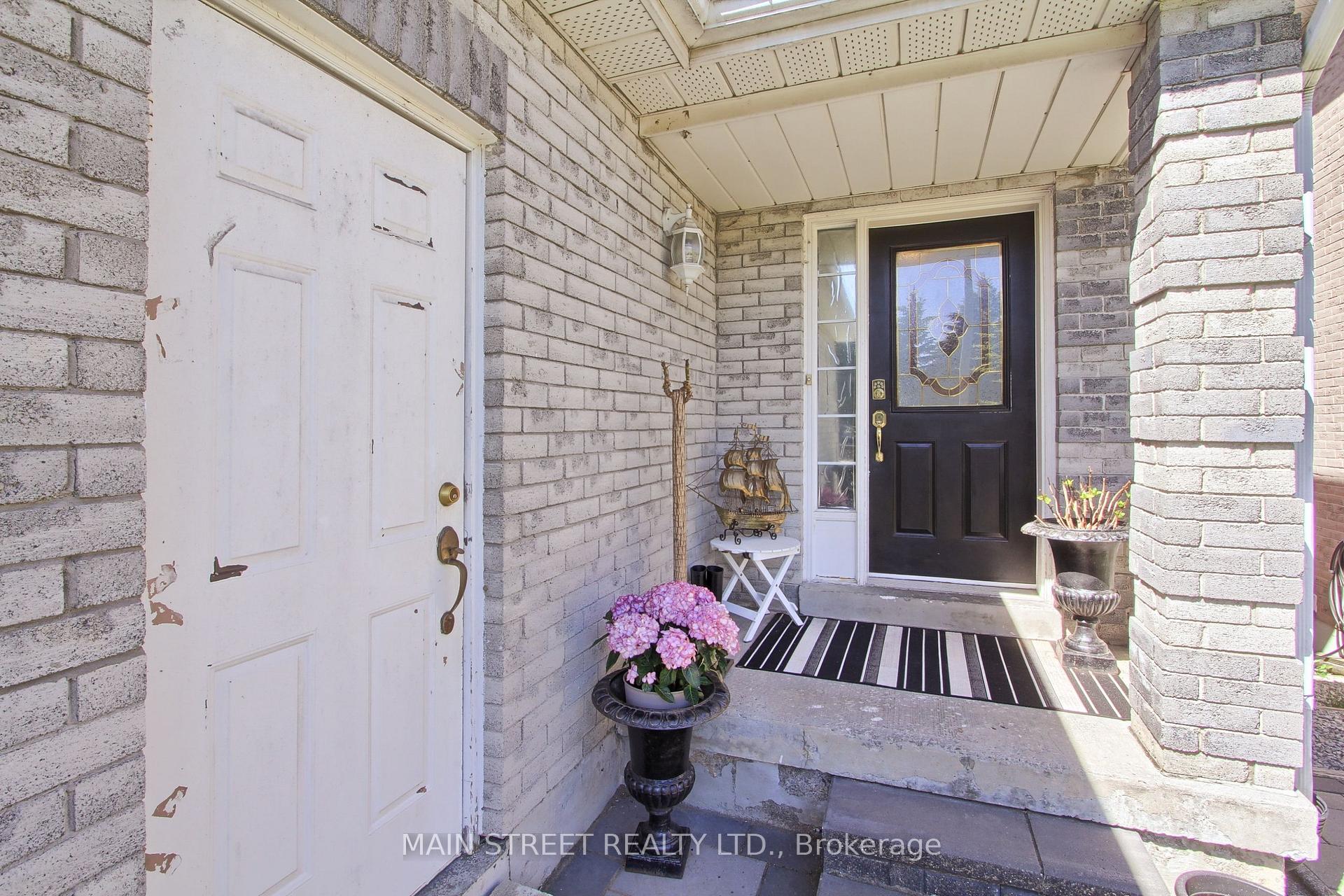 Photo 4 of 38 Sundew Drive, Barrie, Holly — HOMEH