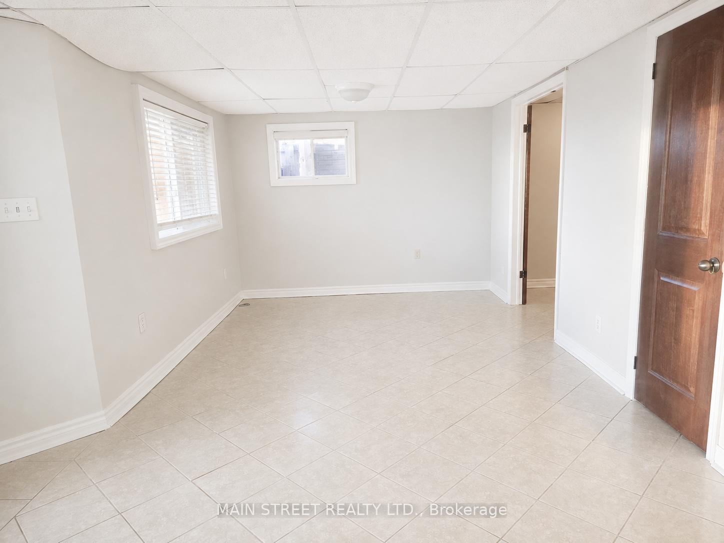 Photo 41 of 38 Sundew Drive, Barrie, Holly — HOMEH
