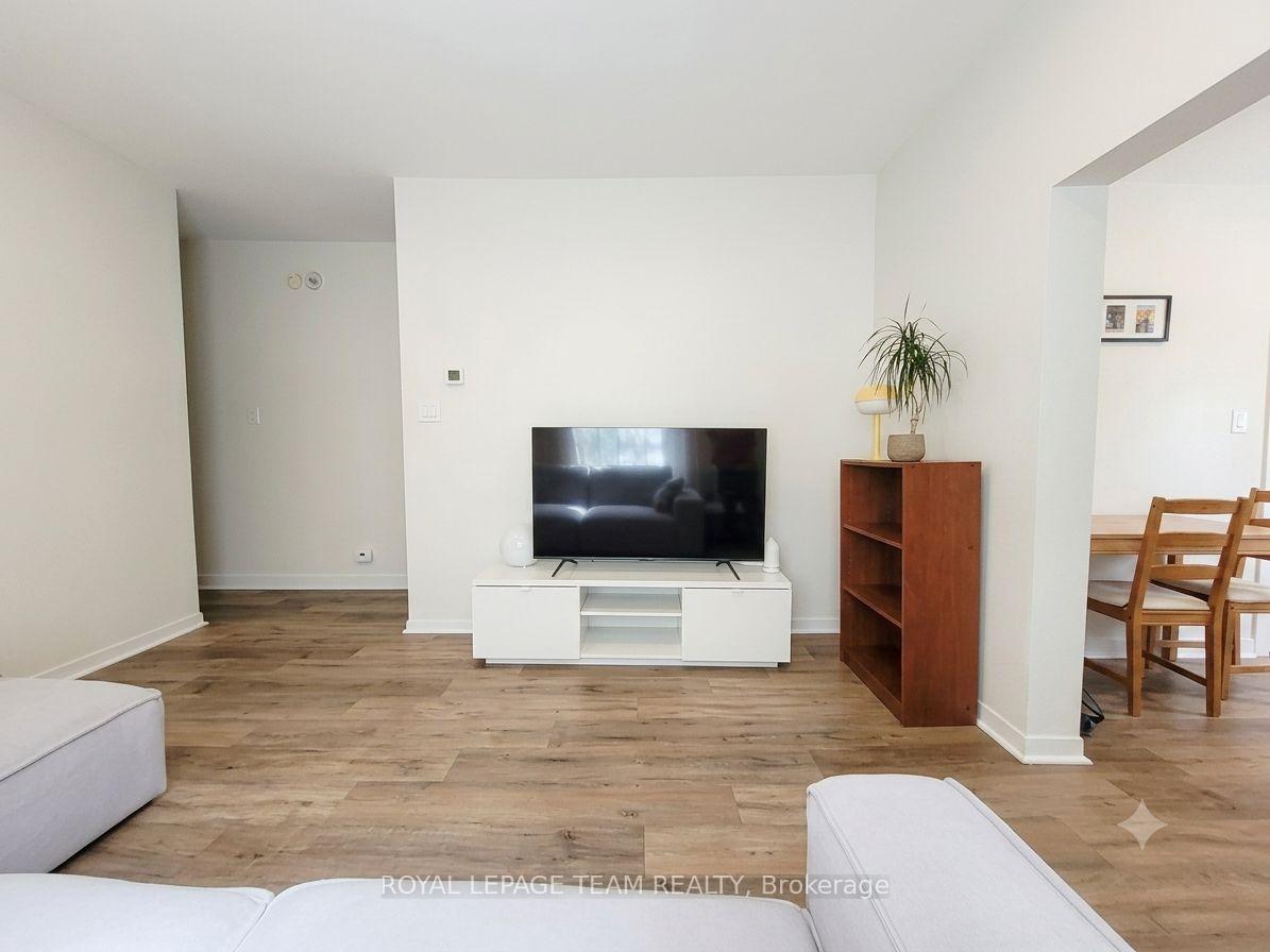 Photo 11 of Unit 1, 14 Poplar Street, Ottawa, West Centre Town — HOMEH