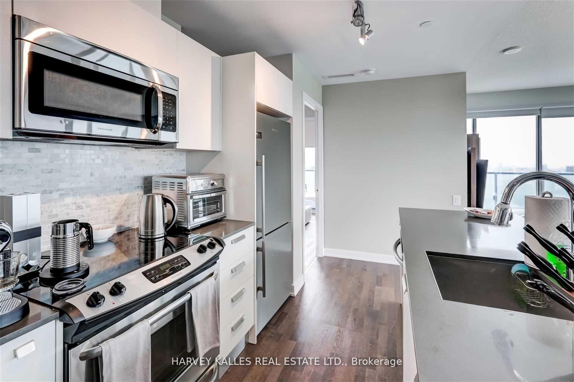Photo 4 of Unit 2502, 1815 Yonge Street, Toronto, Mount Pleasant West — HOMEH