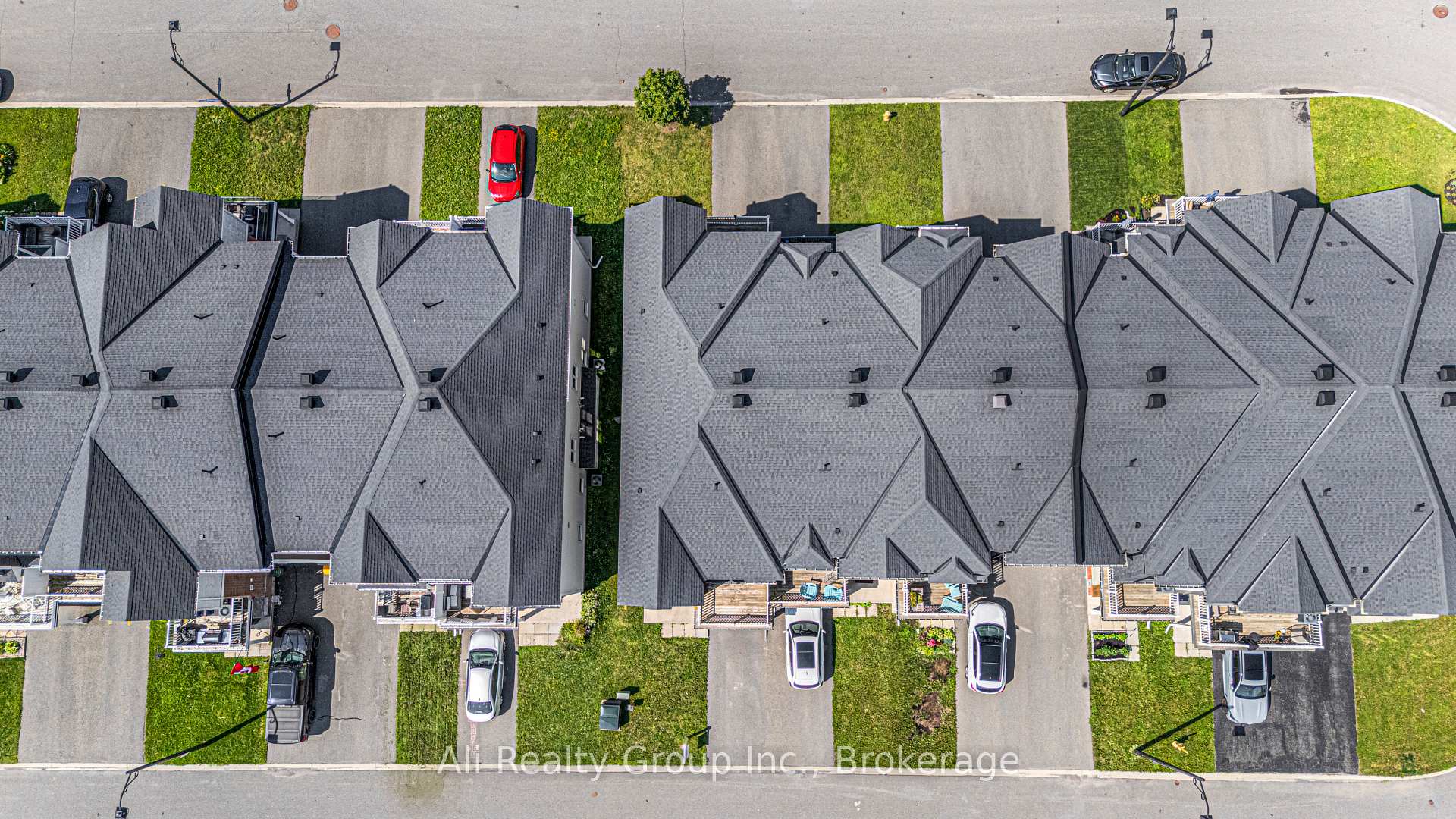 Photo 33 of 359 Sweetfern Crescent, Ottawa, Avalon West — HOMEH