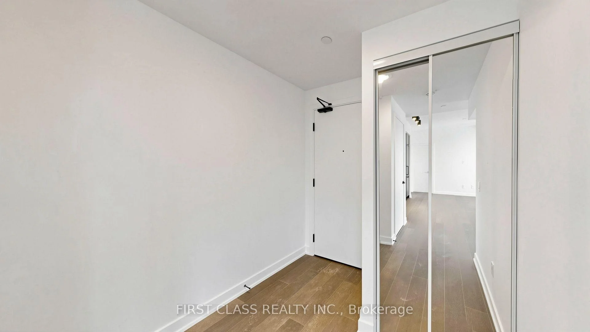 Photo 7 of Unit 822, 91 Montclair Avenue, Toronto, Forest Hill South — HOMEH