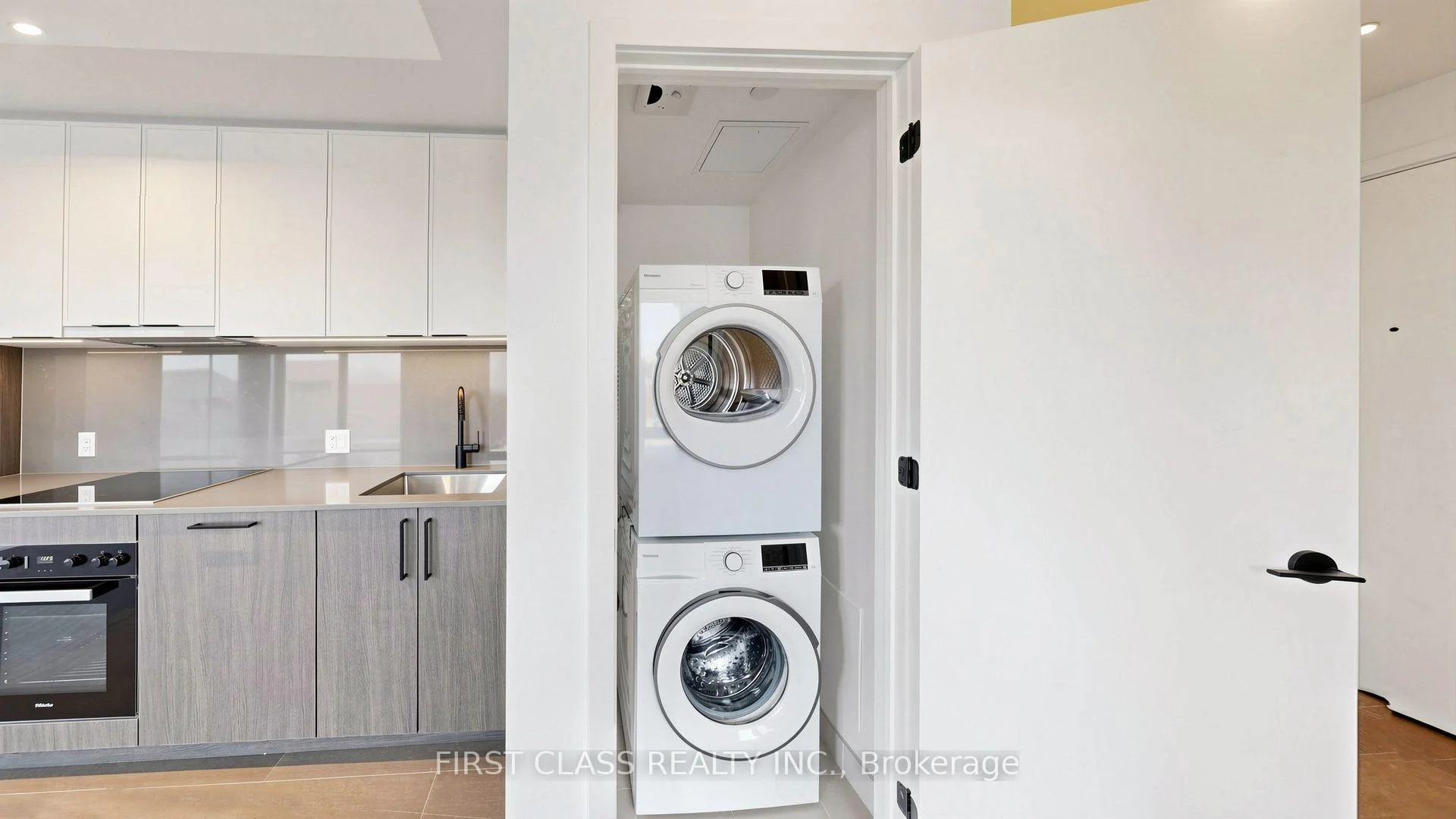 Photo 28 of Unit 822, 91 Montclair Avenue, Toronto, Forest Hill South — HOMEH