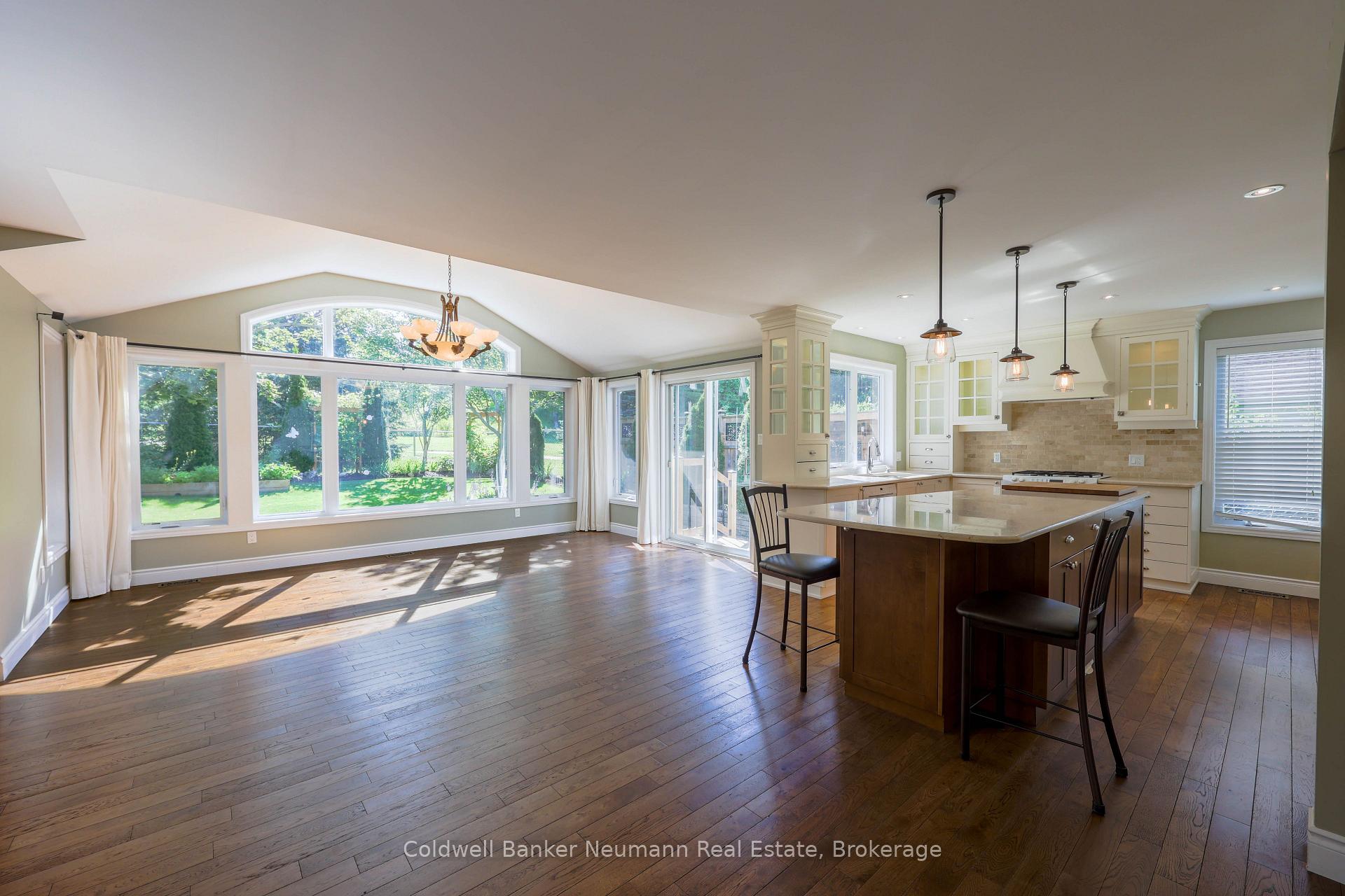 Photo 5 of Unit Upper, 44 Tanager Drive, Guelph, Kortright Hills — HOMEH