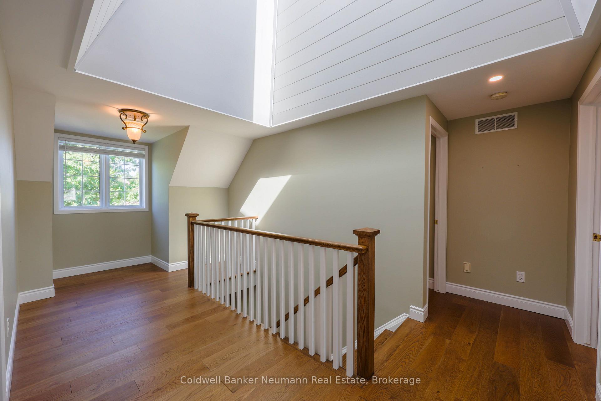 Photo 15 of Unit Upper, 44 Tanager Drive, Guelph, Kortright Hills — HOMEH
