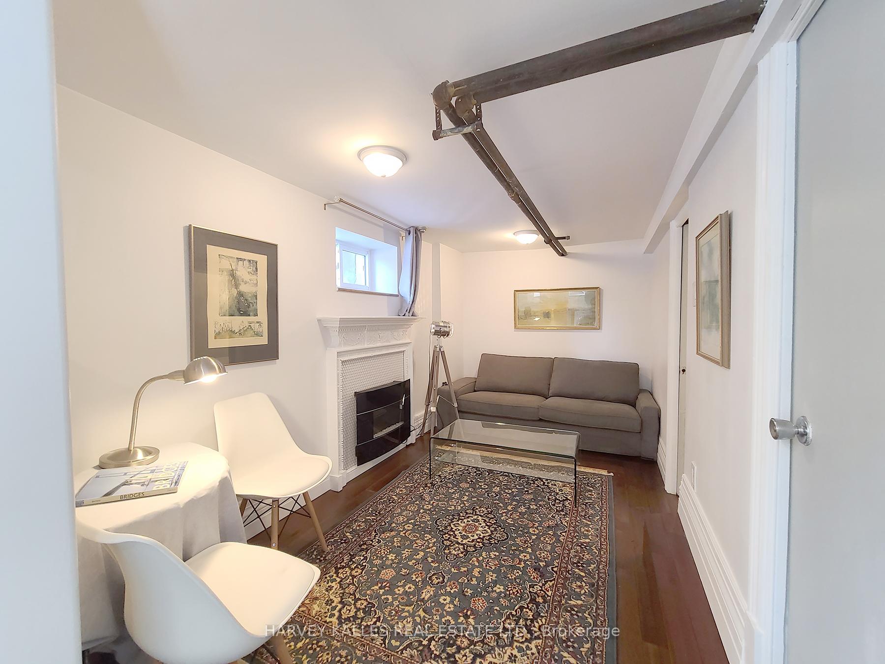 Photo 2 of Unit 5, 27 Hiawatha Road, Toronto, Greenwood-Coxwell — HOMEH