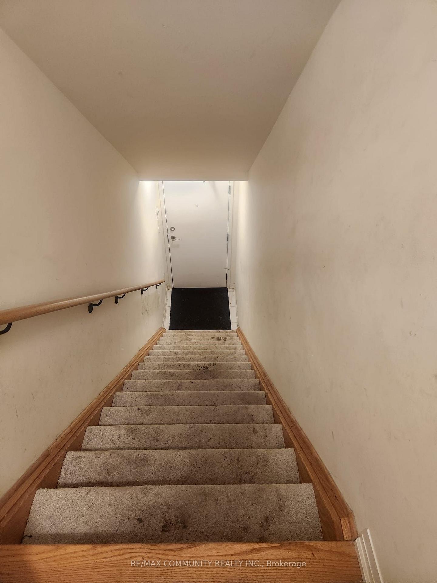 Photo 2 of 165 Tapscott Road, Scarborough, Malvern — HOMEH