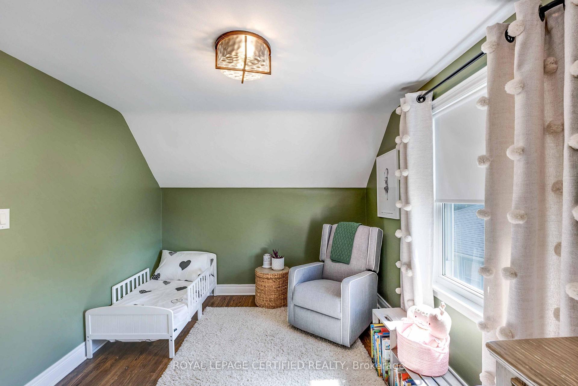 Photo 19 of 6077 Collins Drive, Niagara Falls, Arad/Fallsview — HOMEH