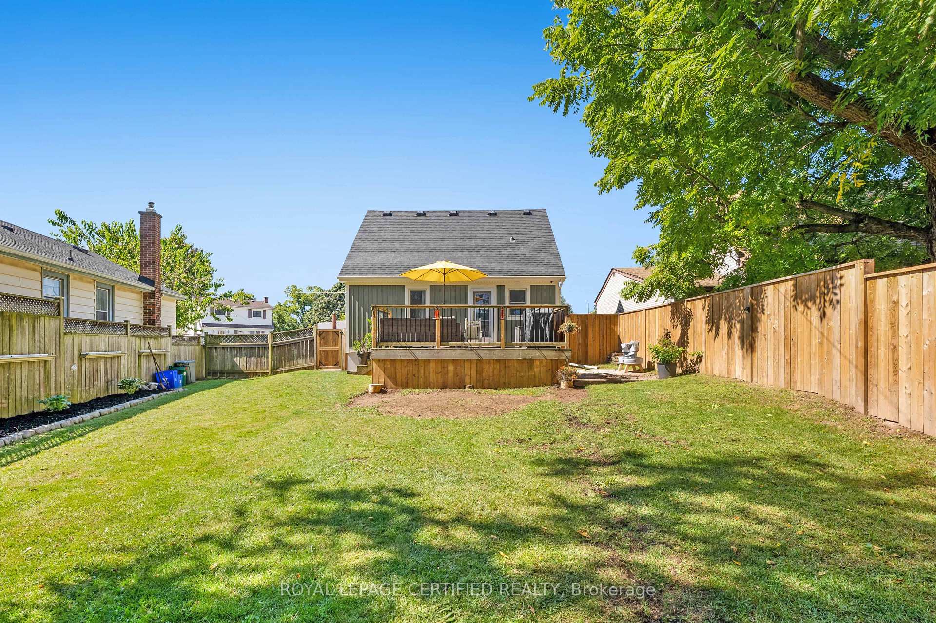 Photo 26 of 6077 Collins Drive, Niagara Falls, Arad/Fallsview — HOMEH