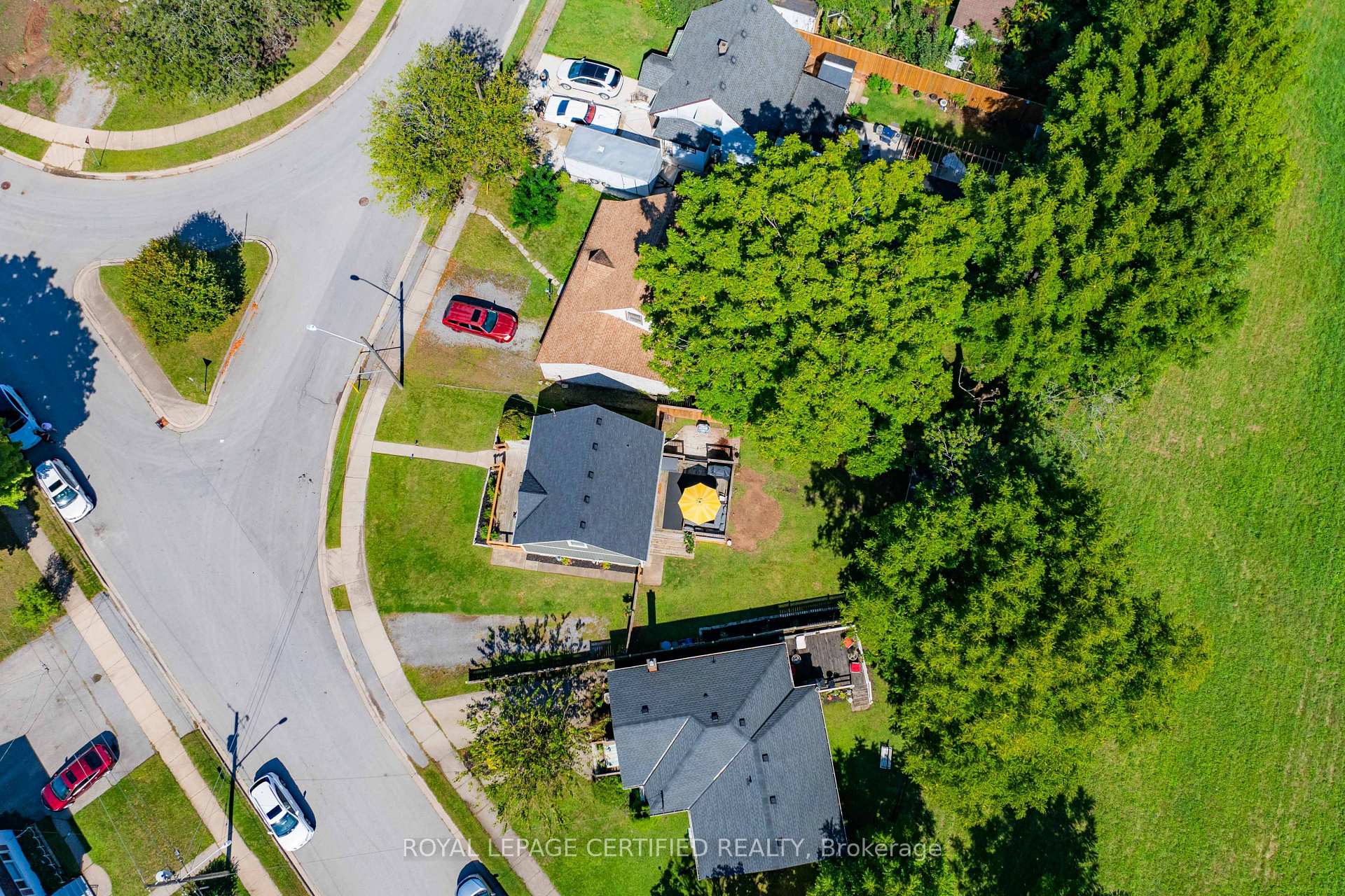 Photo 28 of 6077 Collins Drive, Niagara Falls, Arad/Fallsview — HOMEH