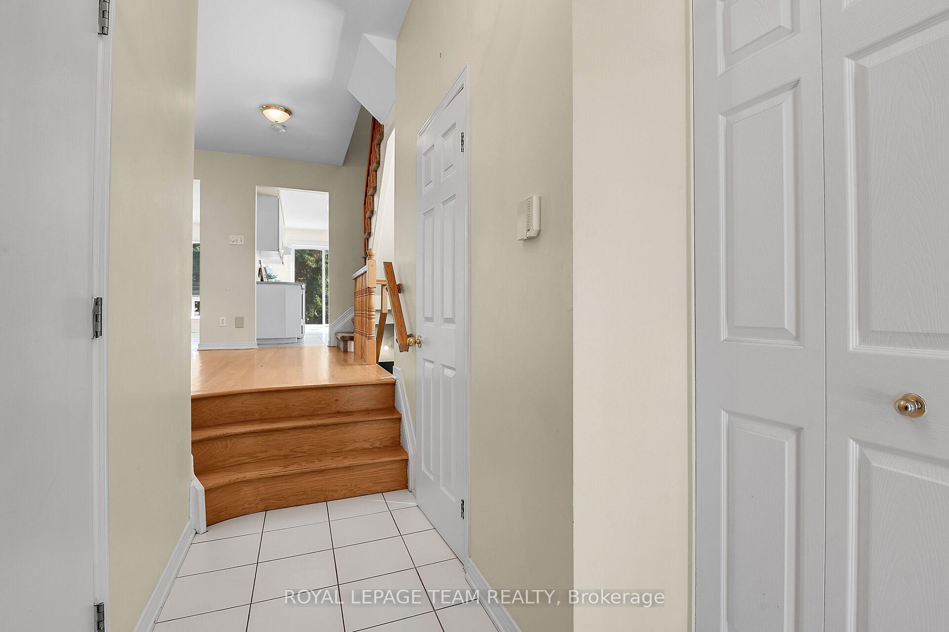 Photo 11 of 307 Cyr Avenue, Ottawa, Vanier — HOMEH