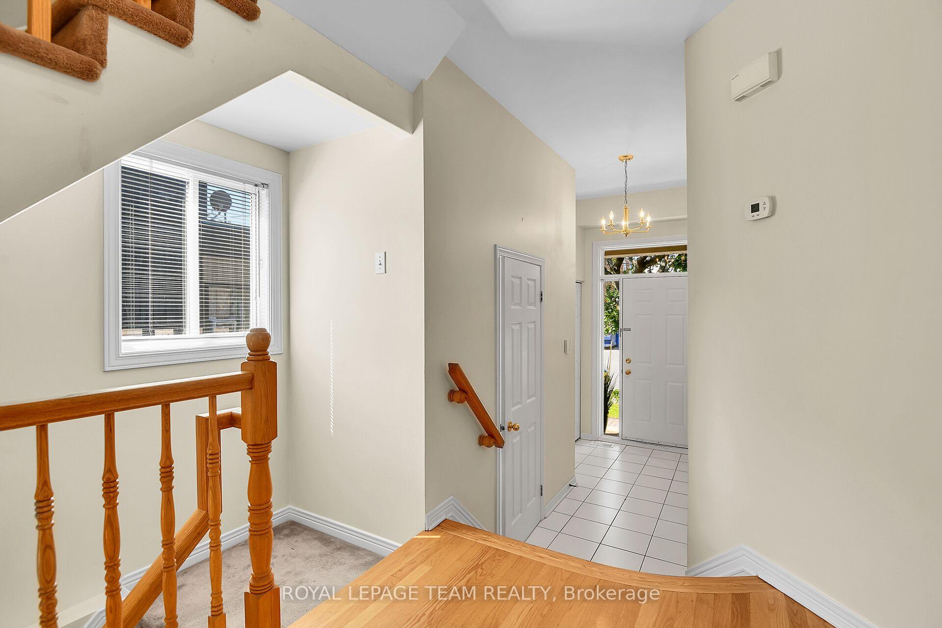 Photo 13 of 307 Cyr Avenue, Ottawa, Vanier — HOMEH