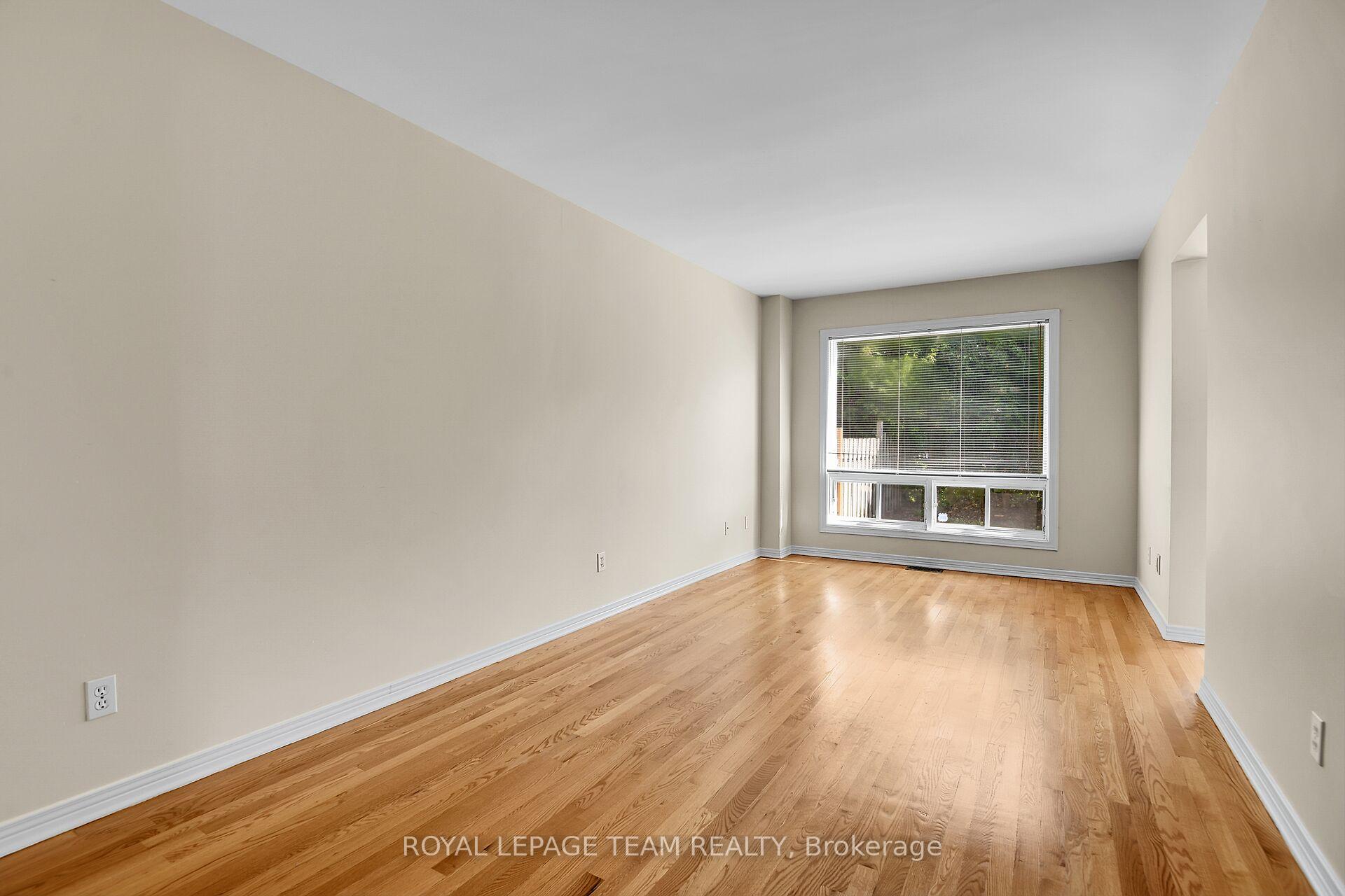 Photo 29 of 307 Cyr Avenue, Ottawa, Vanier — HOMEH