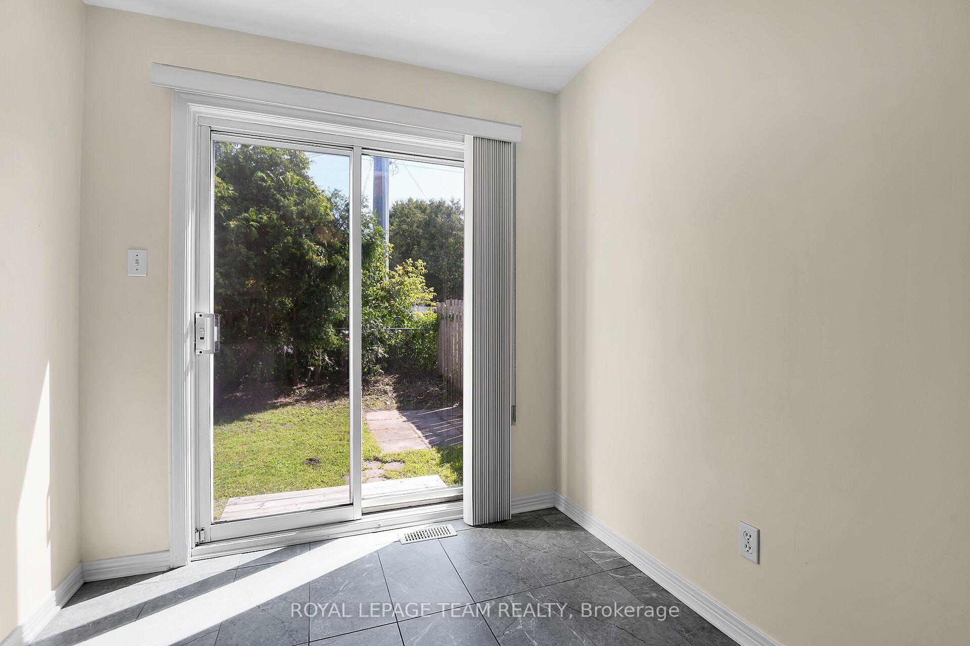 Photo 39 of 307 Cyr Avenue, Ottawa, Vanier — HOMEH