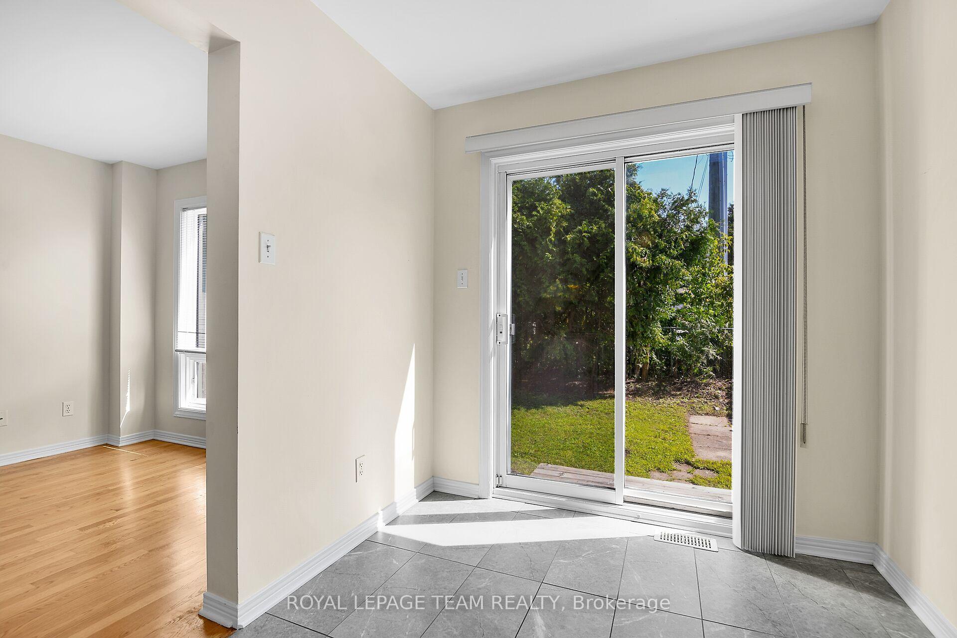 Photo 40 of 307 Cyr Avenue, Ottawa, Vanier — HOMEH
