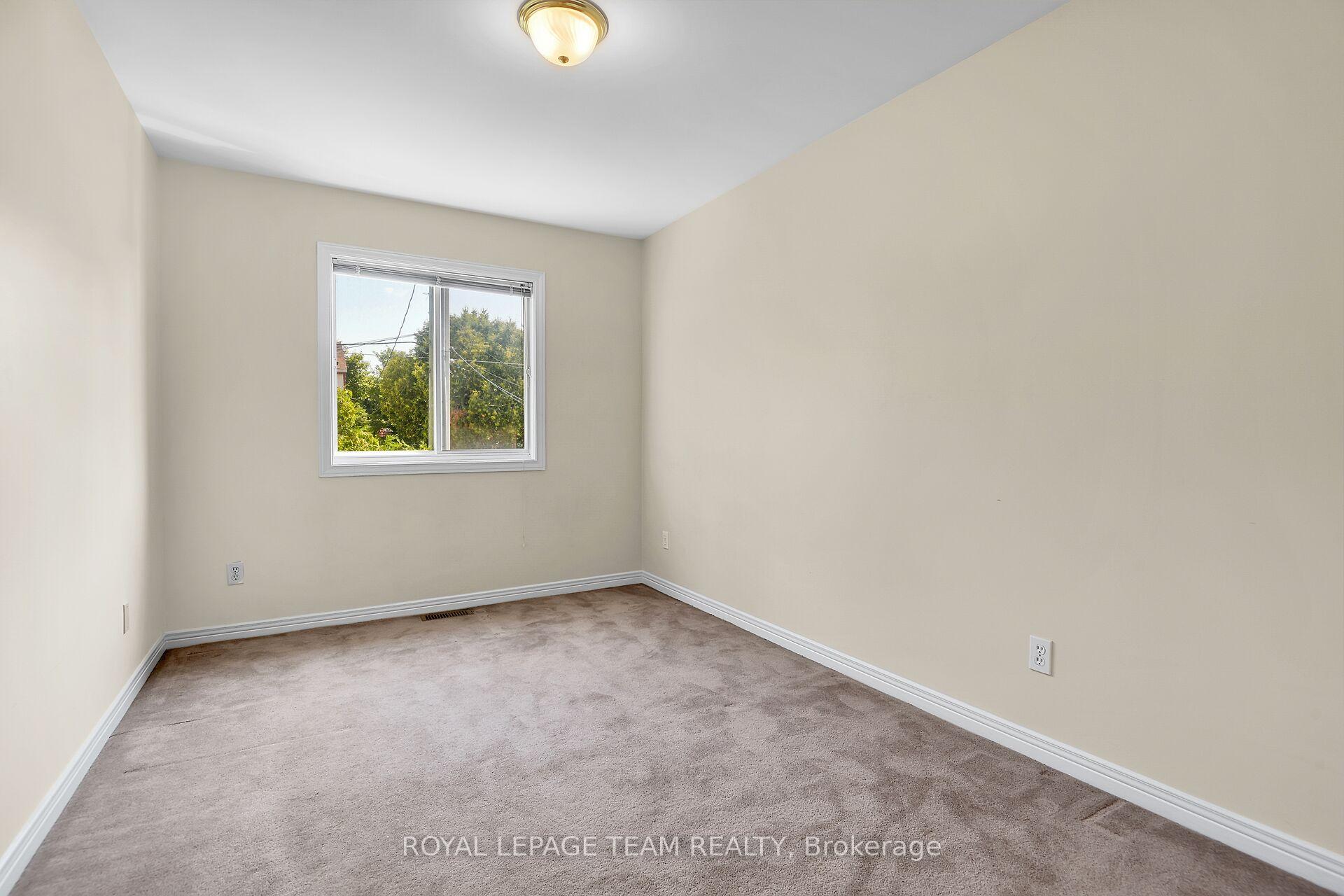 Photo 52 of 307 Cyr Avenue, Ottawa, Vanier — HOMEH