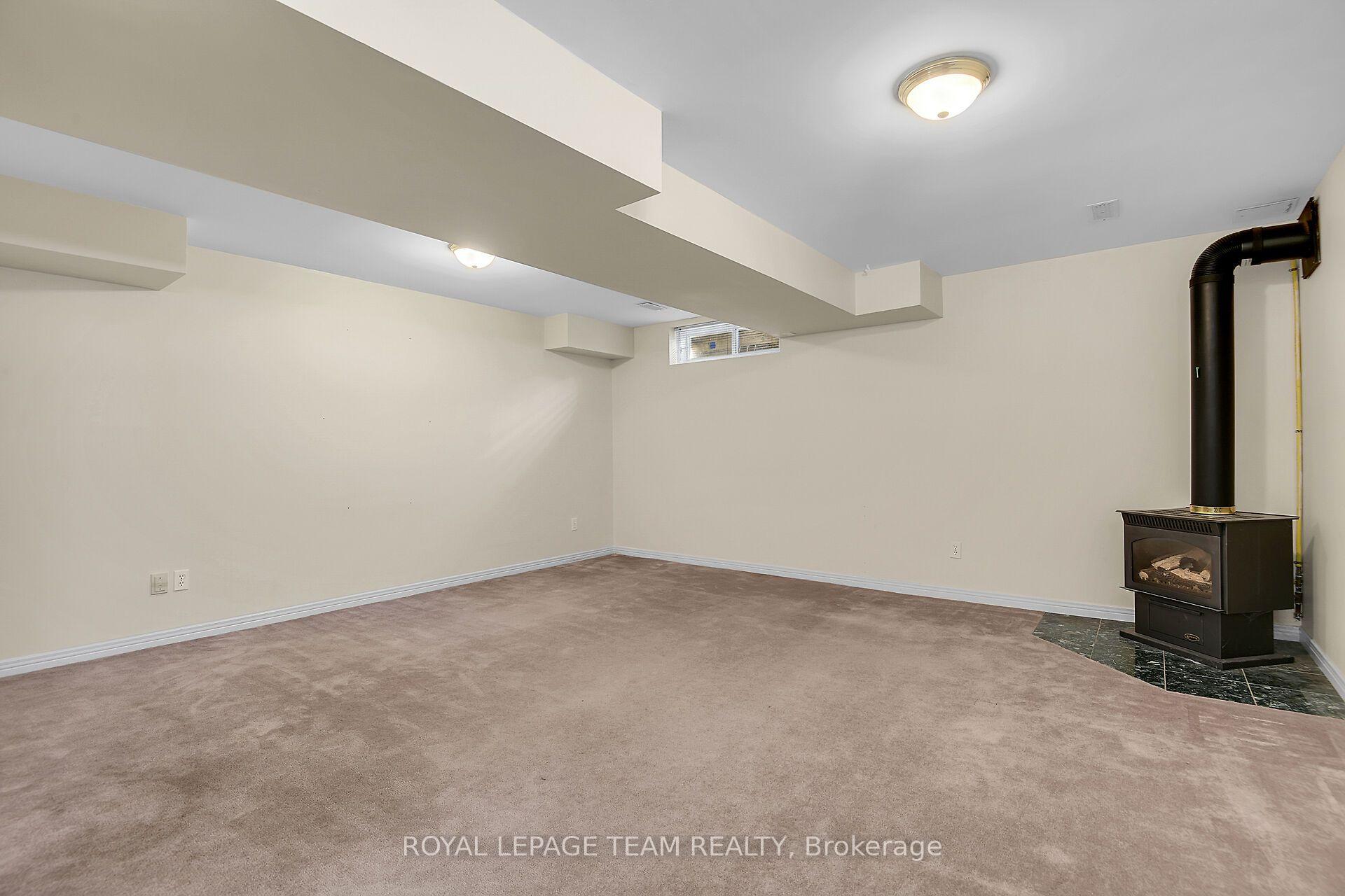 Photo 56 of 307 Cyr Avenue, Ottawa, Vanier — HOMEH
