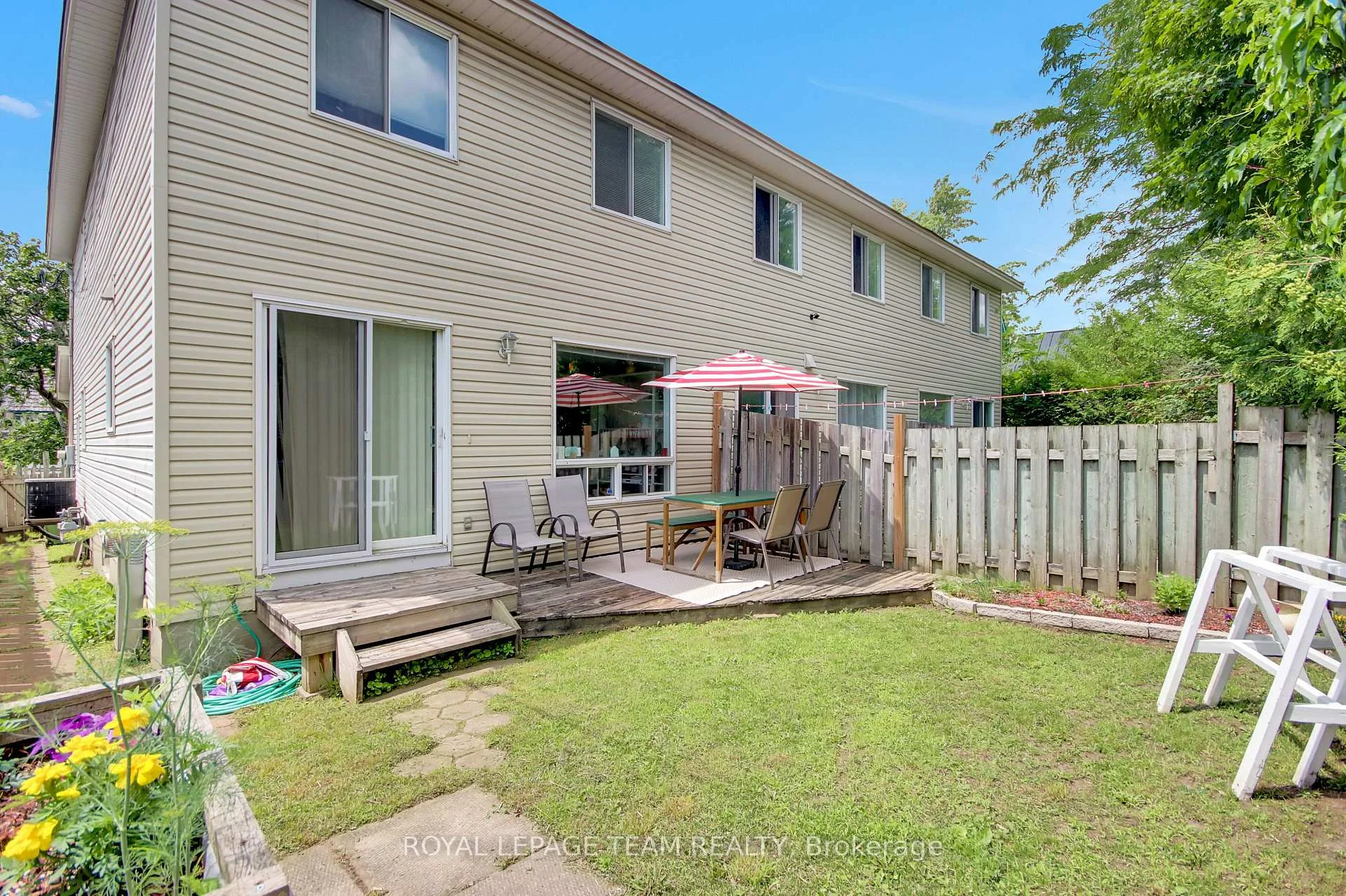 Photo 18 of 307 Cyr Avenue, Ottawa, Vanier — HOMEH