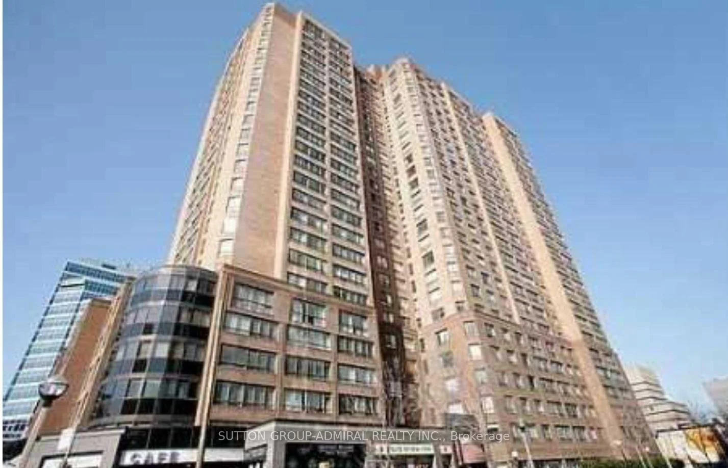 Photo 3 of Unit 406, 633 Bay Street, Toronto, Bay Street Corridor — HOMEH