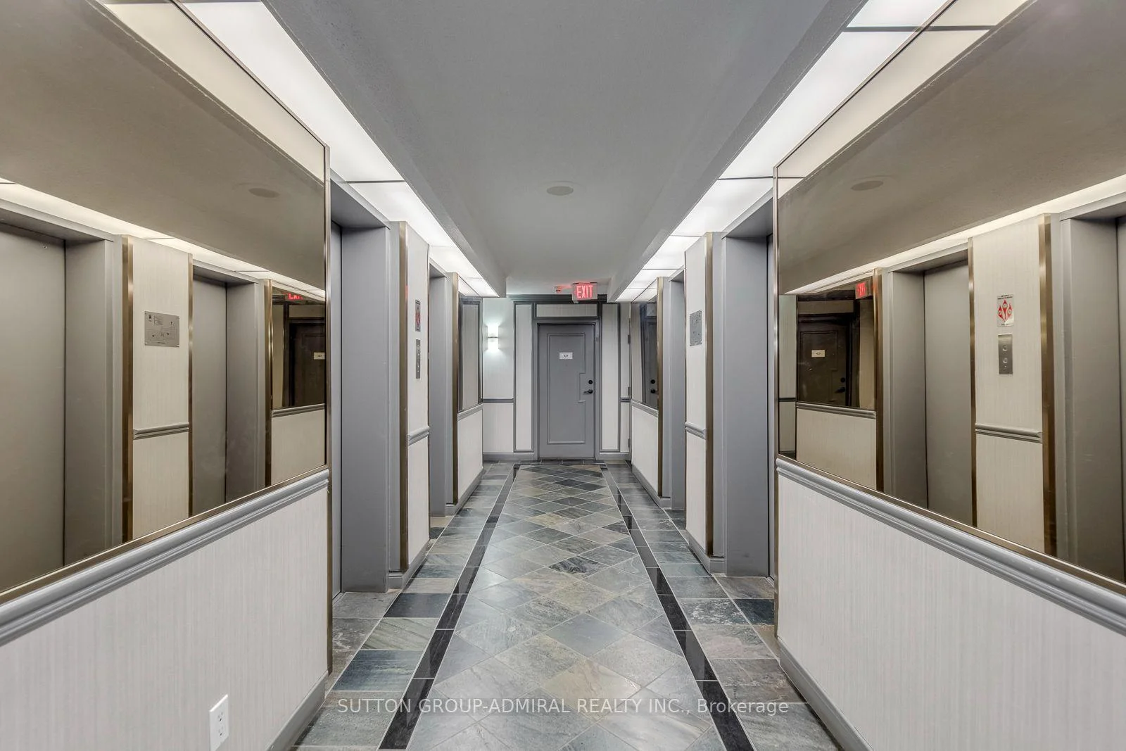Photo 6 of Unit 406, 633 Bay Street, Toronto, Bay Street Corridor — HOMEH