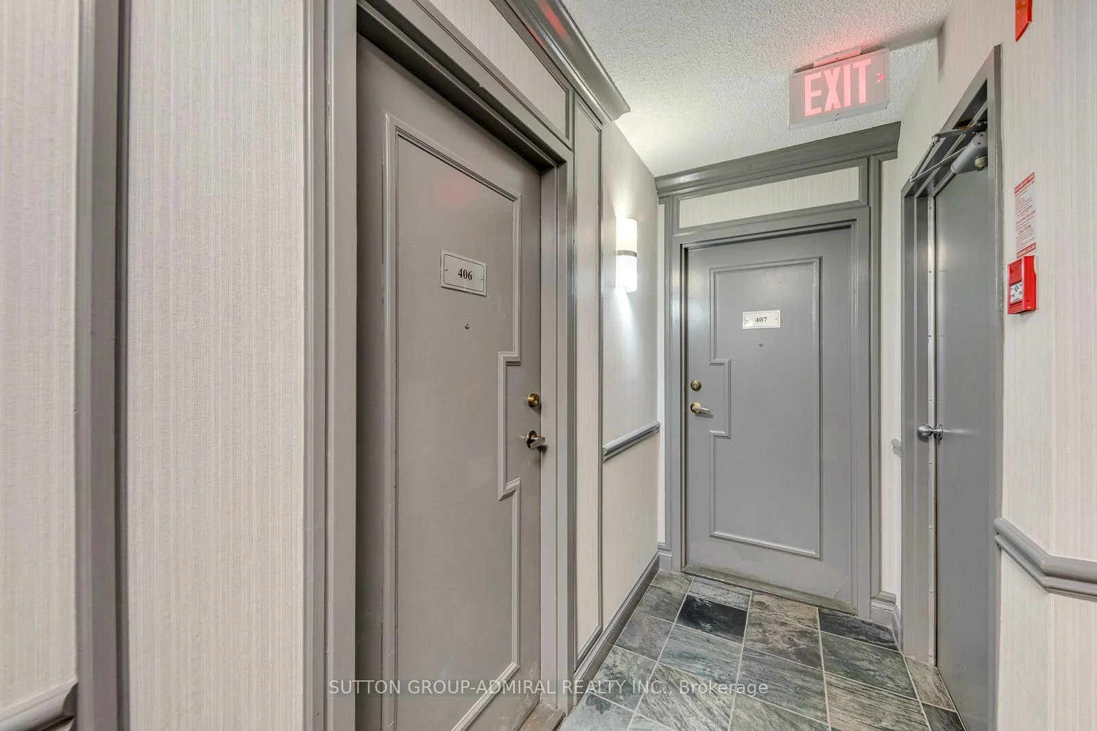 Photo 7 of Unit 406, 633 Bay Street, Toronto, Bay Street Corridor — HOMEH